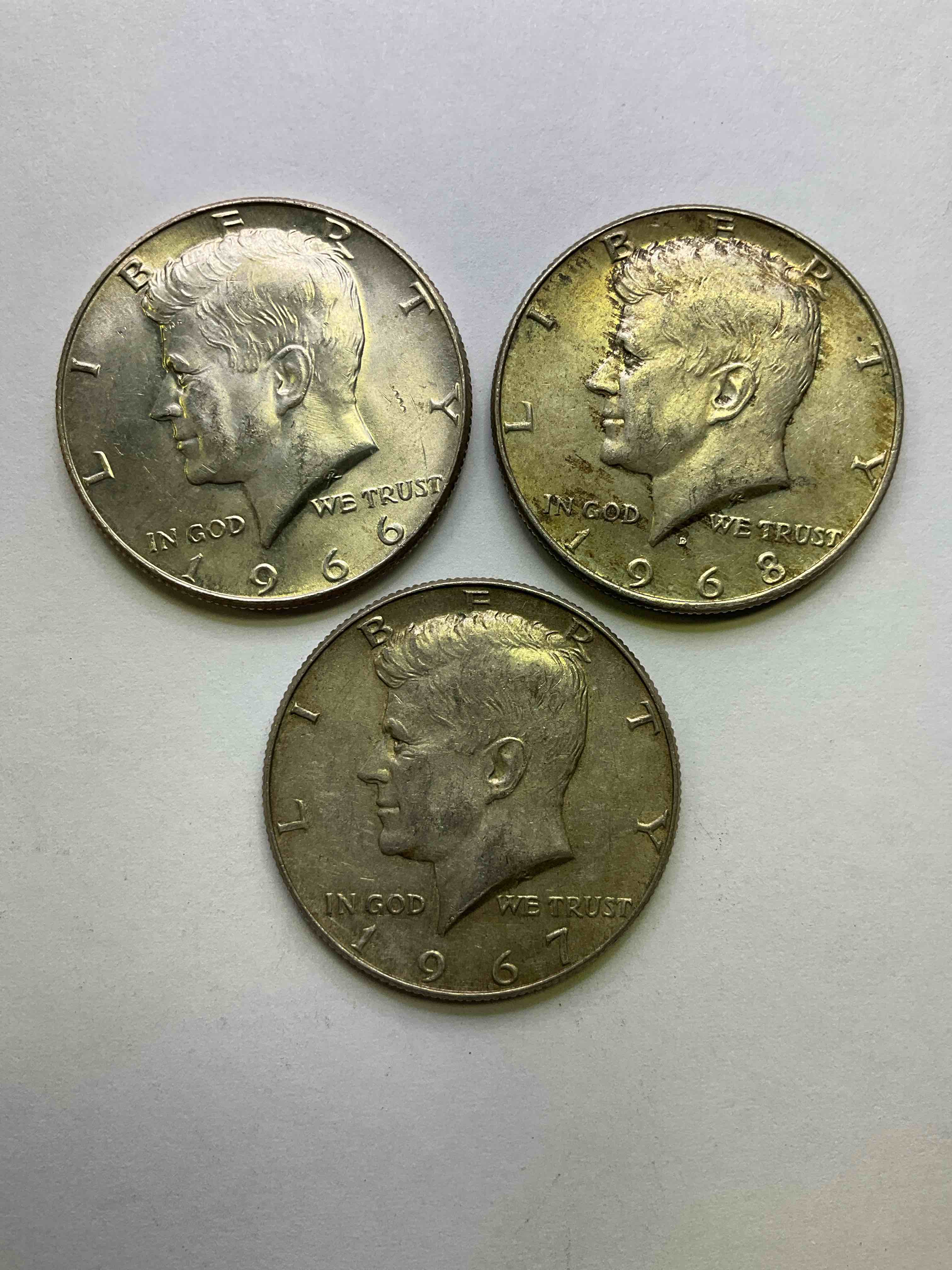 Silver Half Dollars! Did You Know From 1965-1970 The U.S. Minted Kennedy Half Dollars With 40% Silver? Check Out These Awesome Late 1960's Half Dollars With 40% Pure Fine Silver Content! After 1970 There Is Not Silver In U.S. Half Dollars! Grab These Awesome Pieces Of History & Invest In Precious Metals!