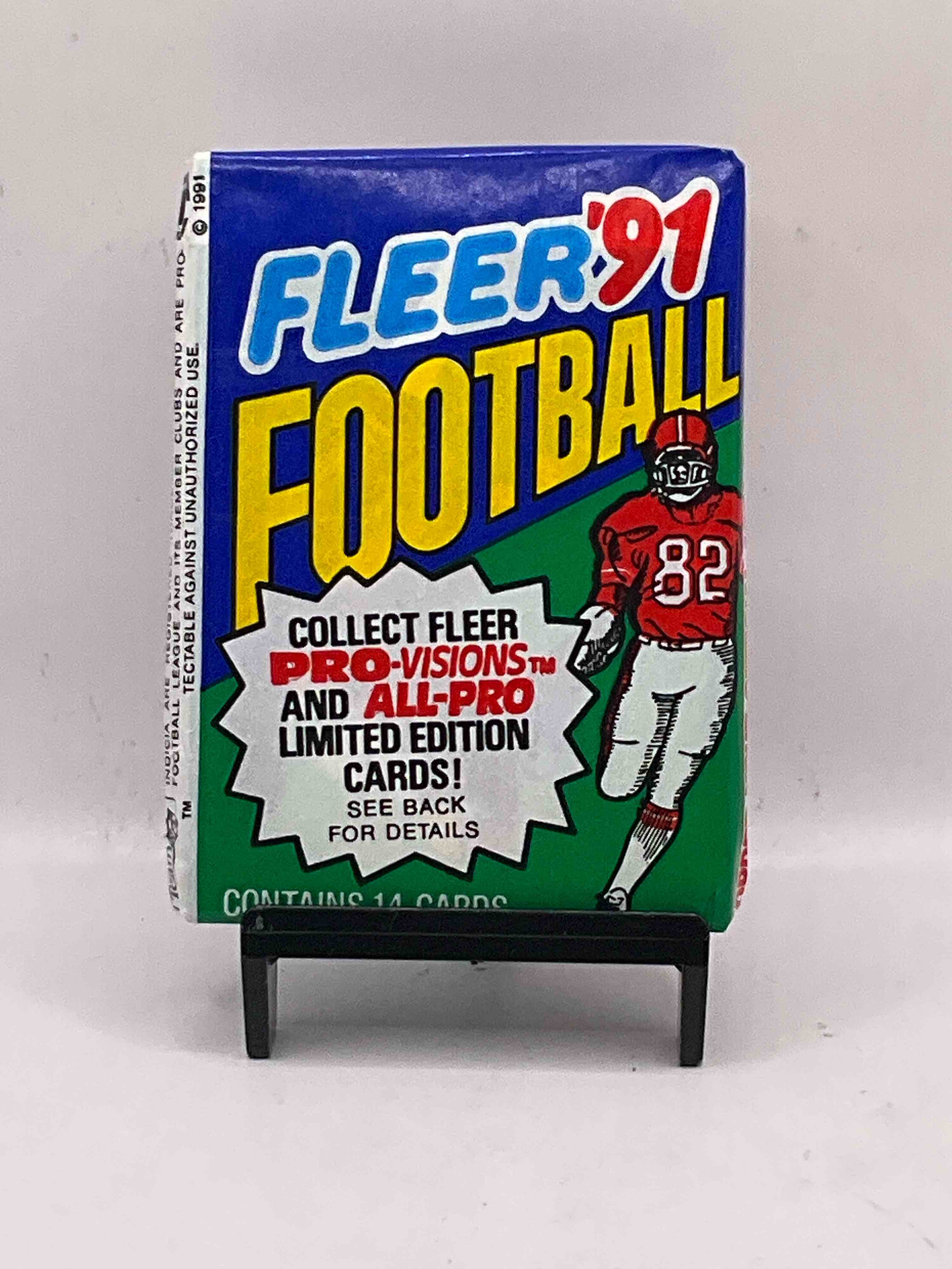 1991 Fleer Football Unopened Card Pack! Search For Valuable Joe Montana & Jerry Rice Cards! Crazy Packs From The Early 90’s!