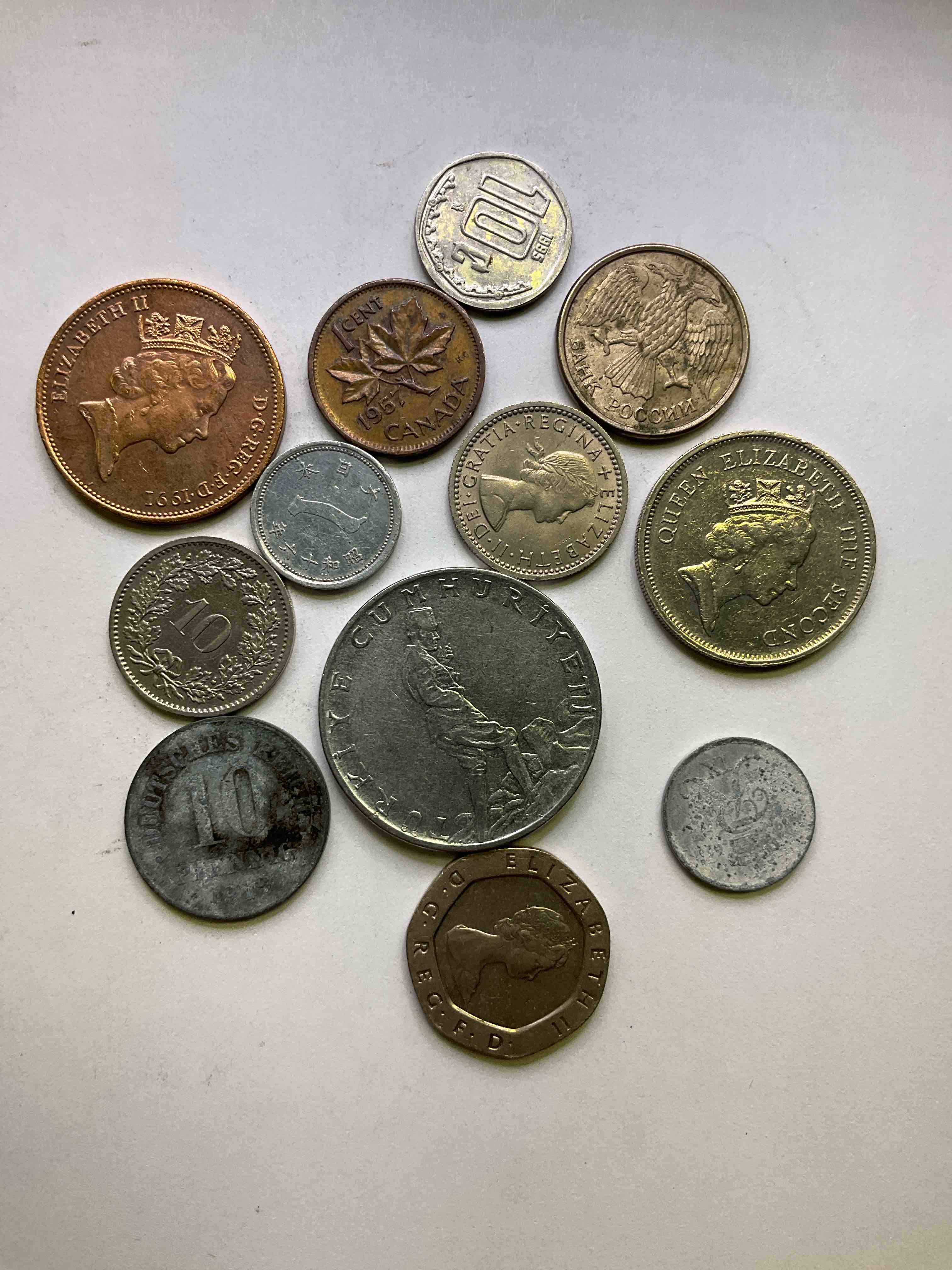 World Coins, Antique & Vintage! Each Lot Is Unique! Many Different Years, Countries, Sizes & Exotic Places. This Cool Collection Of Antique Coins From Around The World Is Loads Of Fun! Have Fun Identifying Each Coin & Country As A Great Educational Tool! A Great Investment Too!