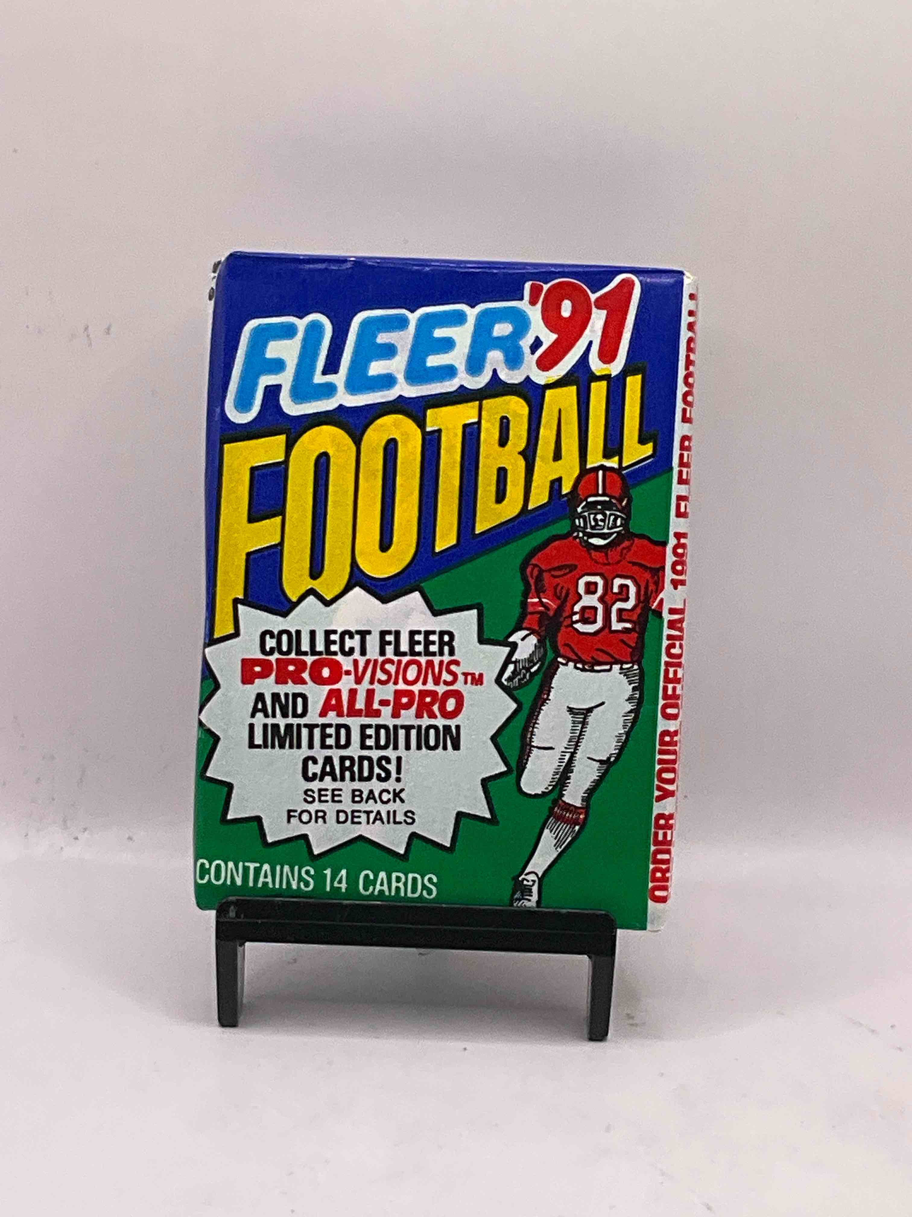 1991 Fleer Football Unopened Card Pack! Search For Valuable Joe Montana & Jerry Rice Cards! Crazy Packs From The Early 90’s!