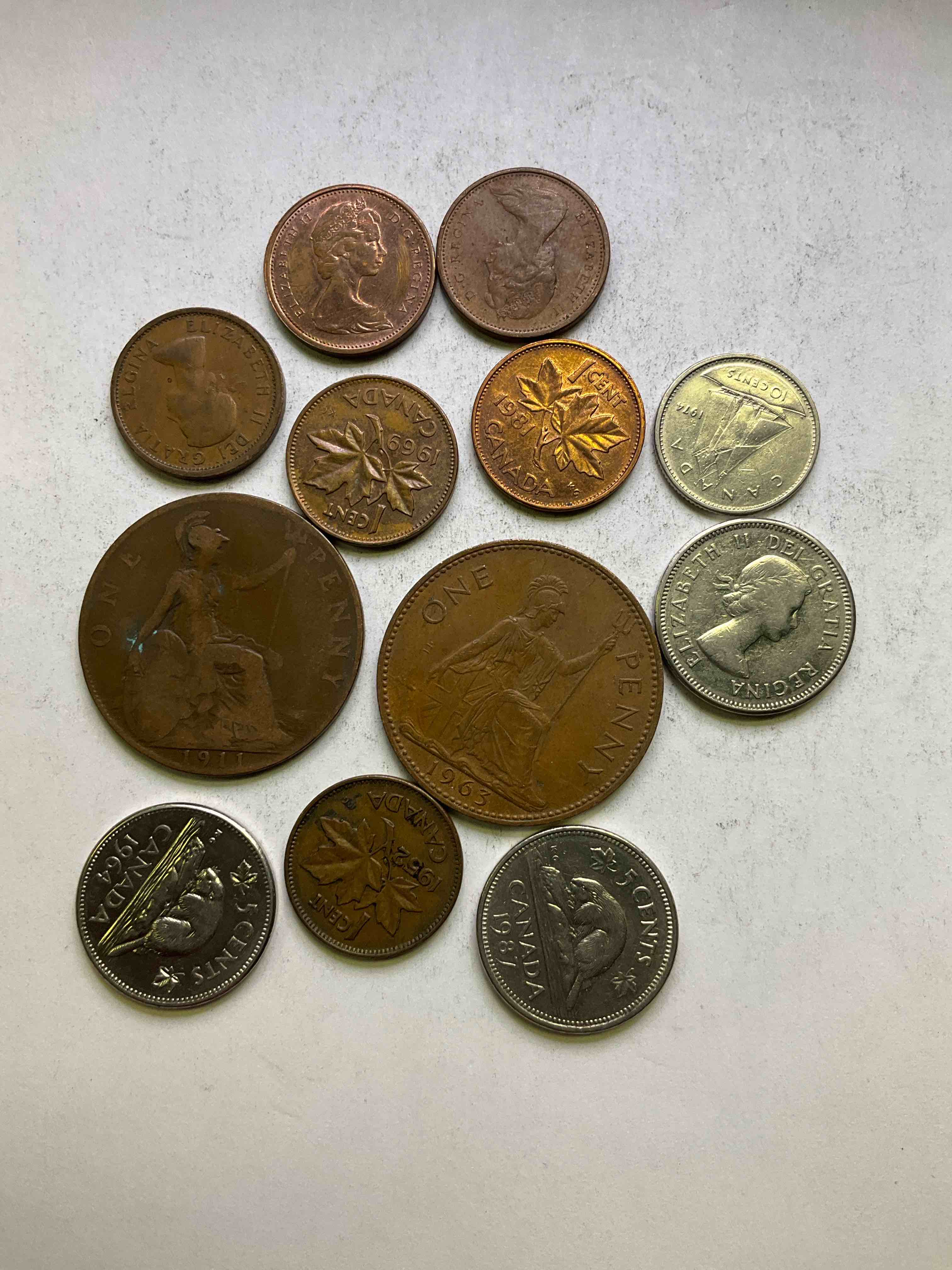 World Coins, Antique & Vintage! Each Lot Is Unique! Many Different Years, Countries, Sizes & Exotic Places. This Cool Collection Of Antique Coins From Around The World Is Loads Of Fun! Have Fun Identifying Each Coin & Country As A Great Educational Tool! A Great Investment Too!