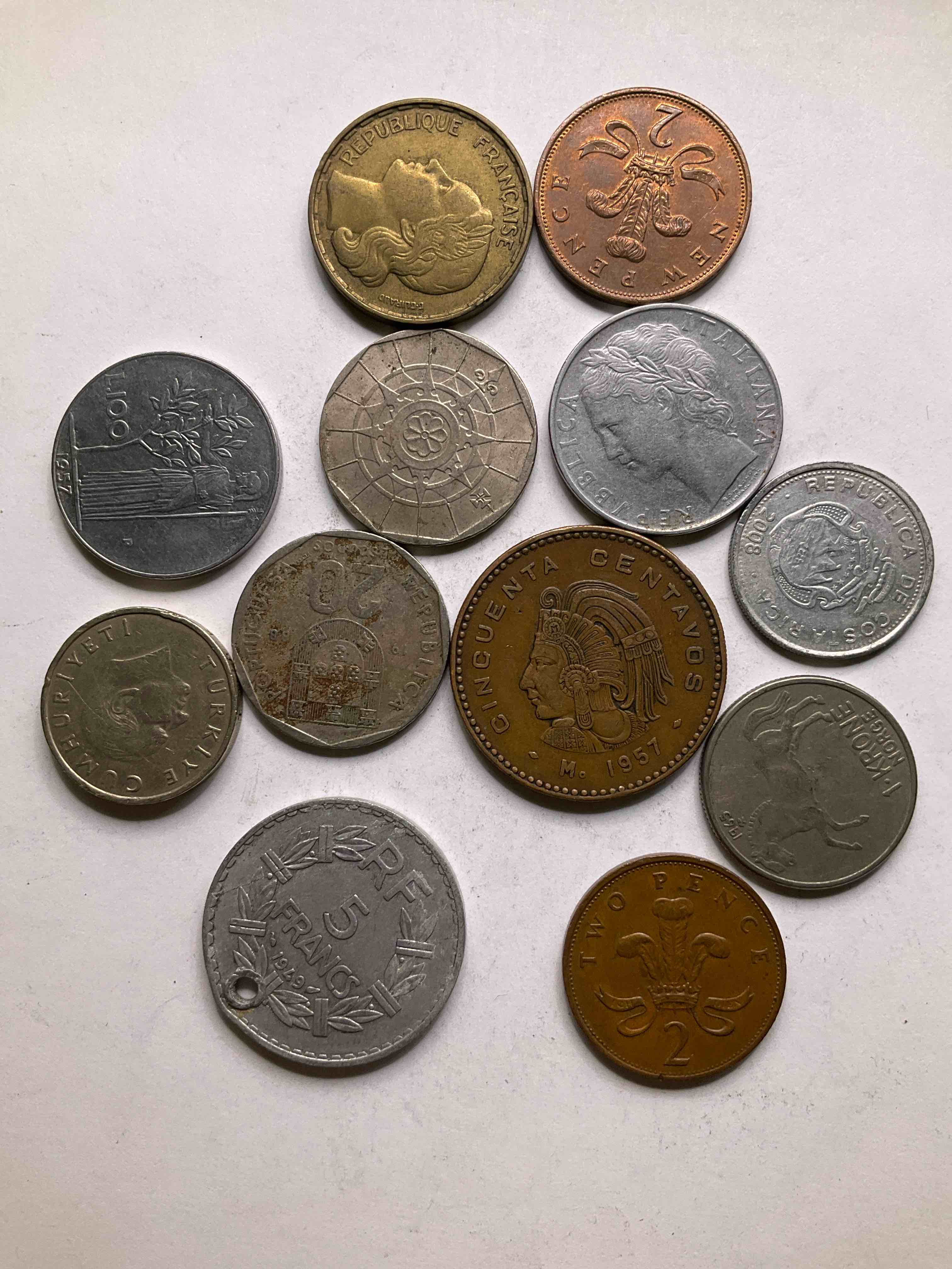 BIG World Coins, Antique & Vintage! Each Lot Is Unique! Many Different Years, Countries, Sizes & Exotic Places. This Cool Collection Of Antique Coins From Around The World Is Loads Of Fun! Have Fun Identifying Each Coin & Country As A Great Educational Tool! A Great Investment Too!