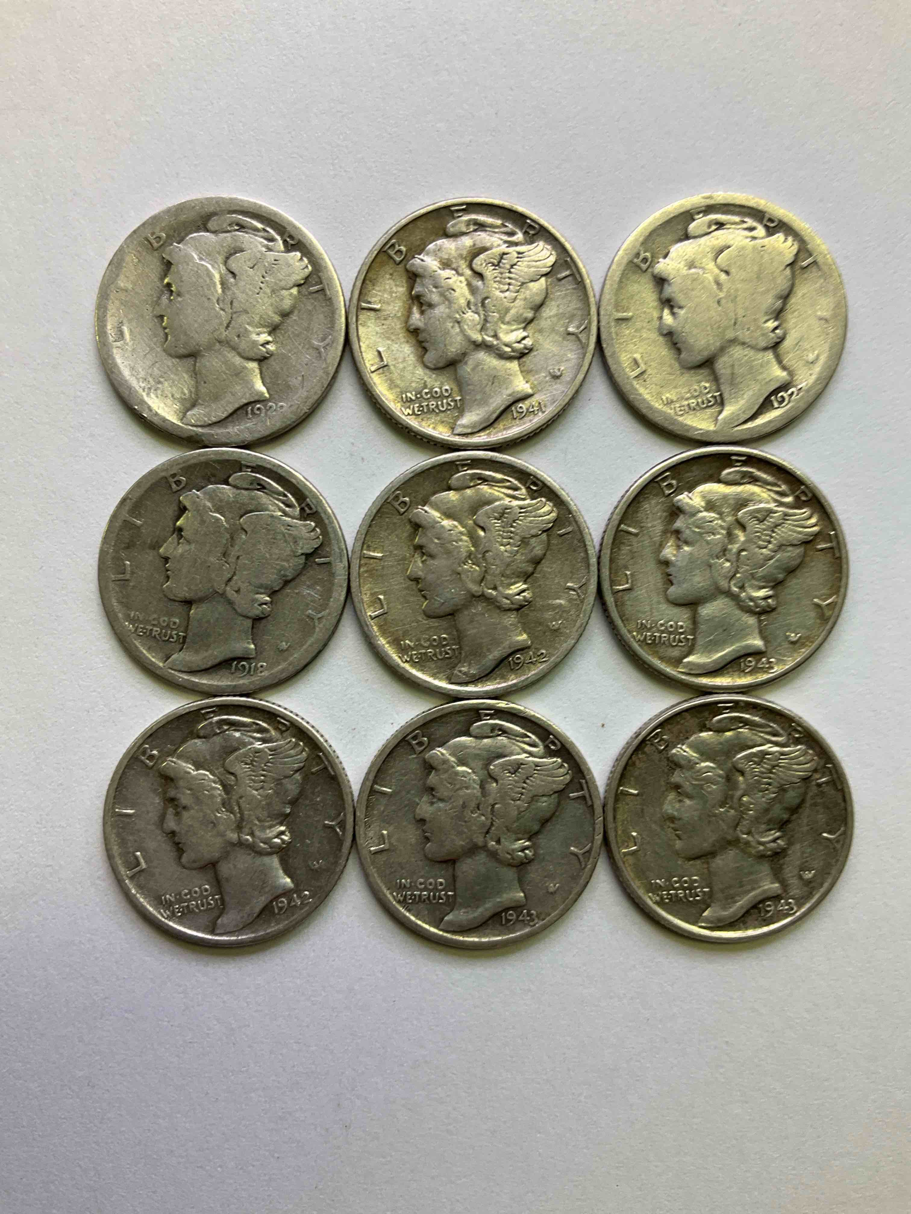 Antique U.S. Pure Fine Silver Mercury Dimes! Silver Mercury Dimes Were Minted From 1916-1945 & Have Become Serious Collector Items! Check Out These Awesome Examples, All In Nice, Circulated Condition With Visible Dates & Varying Years! Rare To Have Visible Dates! Makes For A Great Investment In Precious Metals, Mercury Dimes Are 90% Pure Fine Silver! They Don't Make Em' Like This Anymore!
