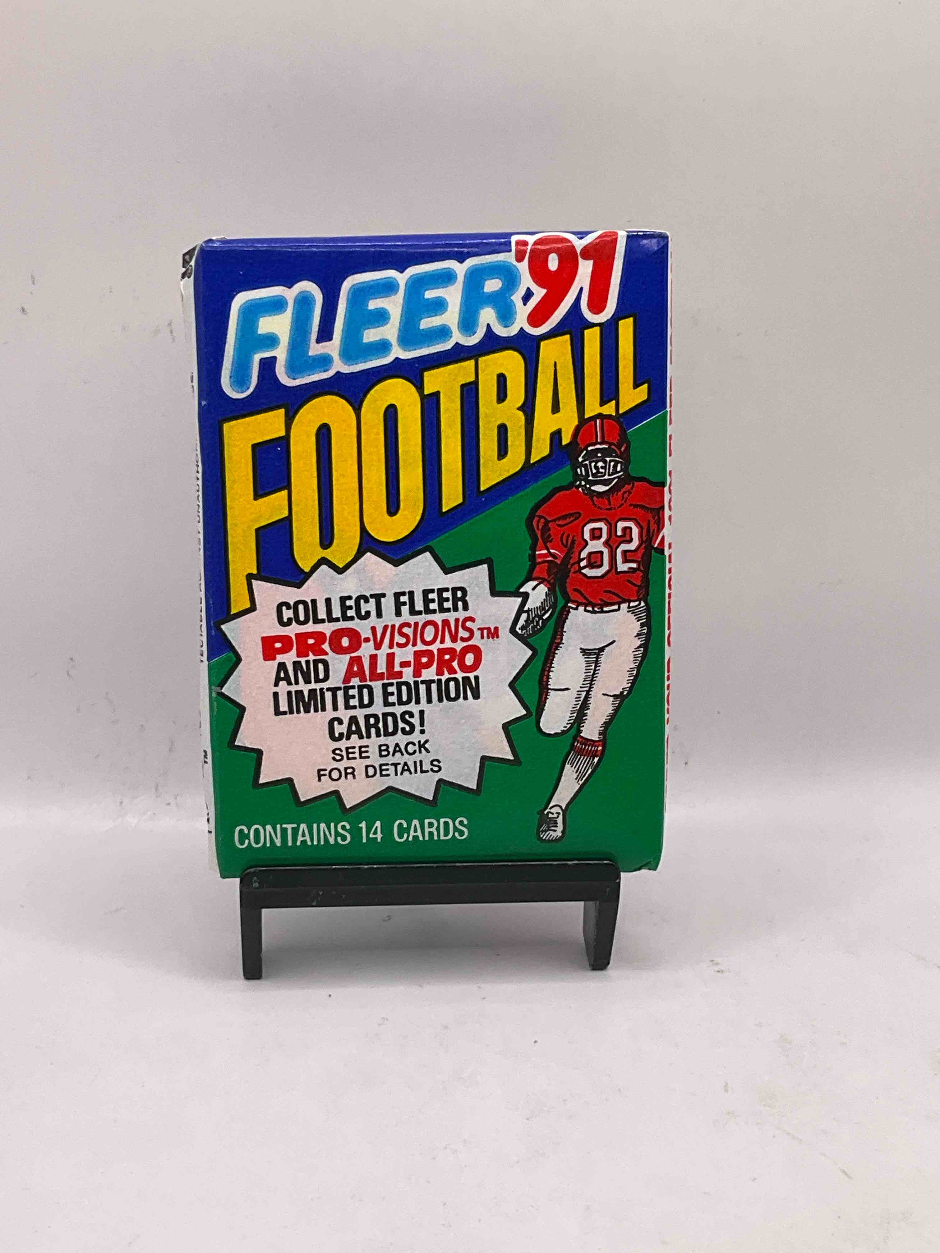 1991 Fleer Football Unopened Card Pack! Search For Valuable Joe Montana & Jerry Rice Cards! Crazy Packs From The Early 90’s!