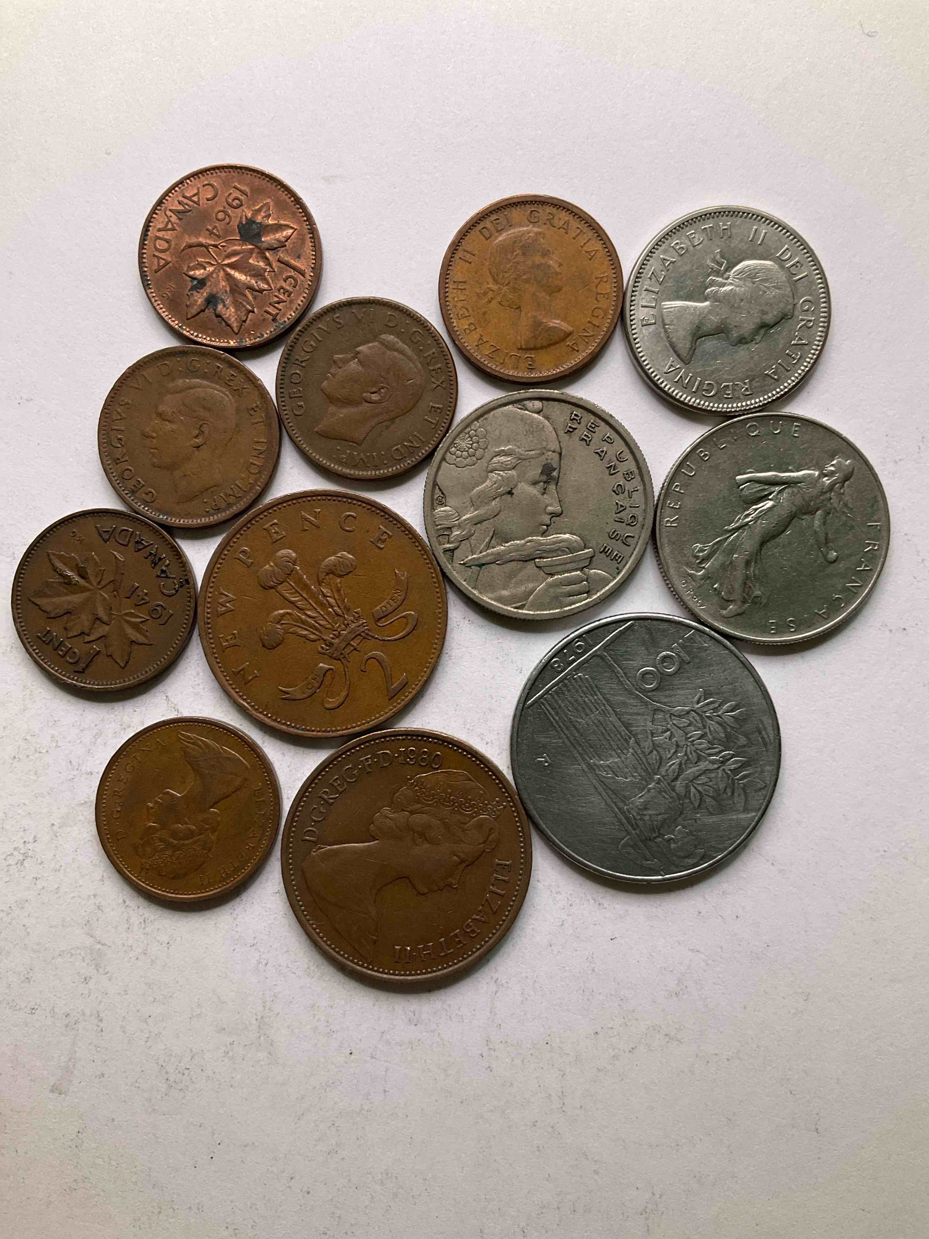 World Coins, Antique & Vintage! Each Lot Is Unique! Many Different Years, Countries, Sizes & Exotic Places. This Cool Collection Of Antique Coins From Around The World Is Loads Of Fun! Have Fun Identifying Each Coin & Country As A Great Educational Tool! A Great Investment Too!