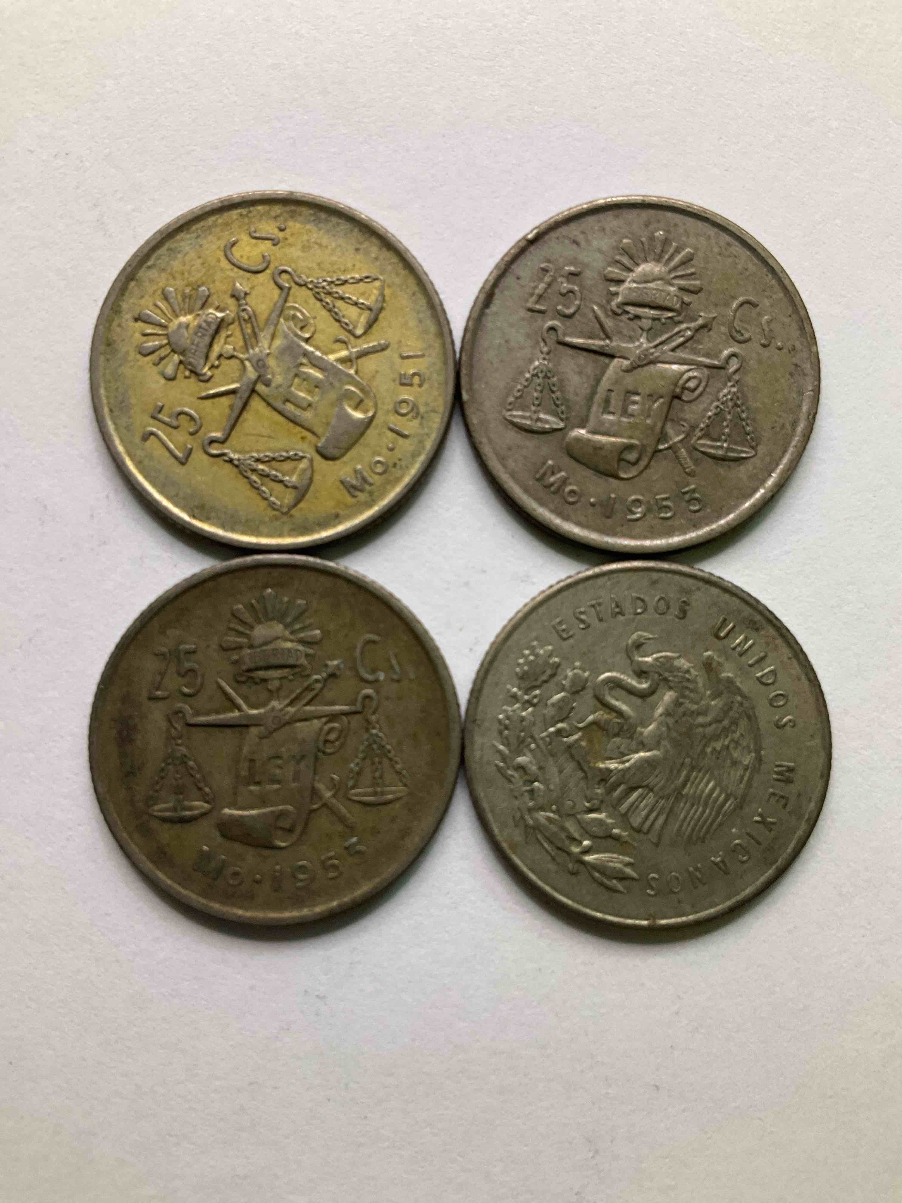 Antique Rare Mexican Silver! Lot Of Silver Antique Mexican Coins, 25 Centavos Minted In .300 (30%) Mexican Silver. Coins From The Early 1950's & Have A Really Stunning Design. These Coins Are Rarely Seen & Are Great For Collecting Rare Coins & Also For Investing In Precious Metals. You May Never See These Coins Up For Auction Again. A Great Chance To Acquire Unique Antique Mexican Silver!
