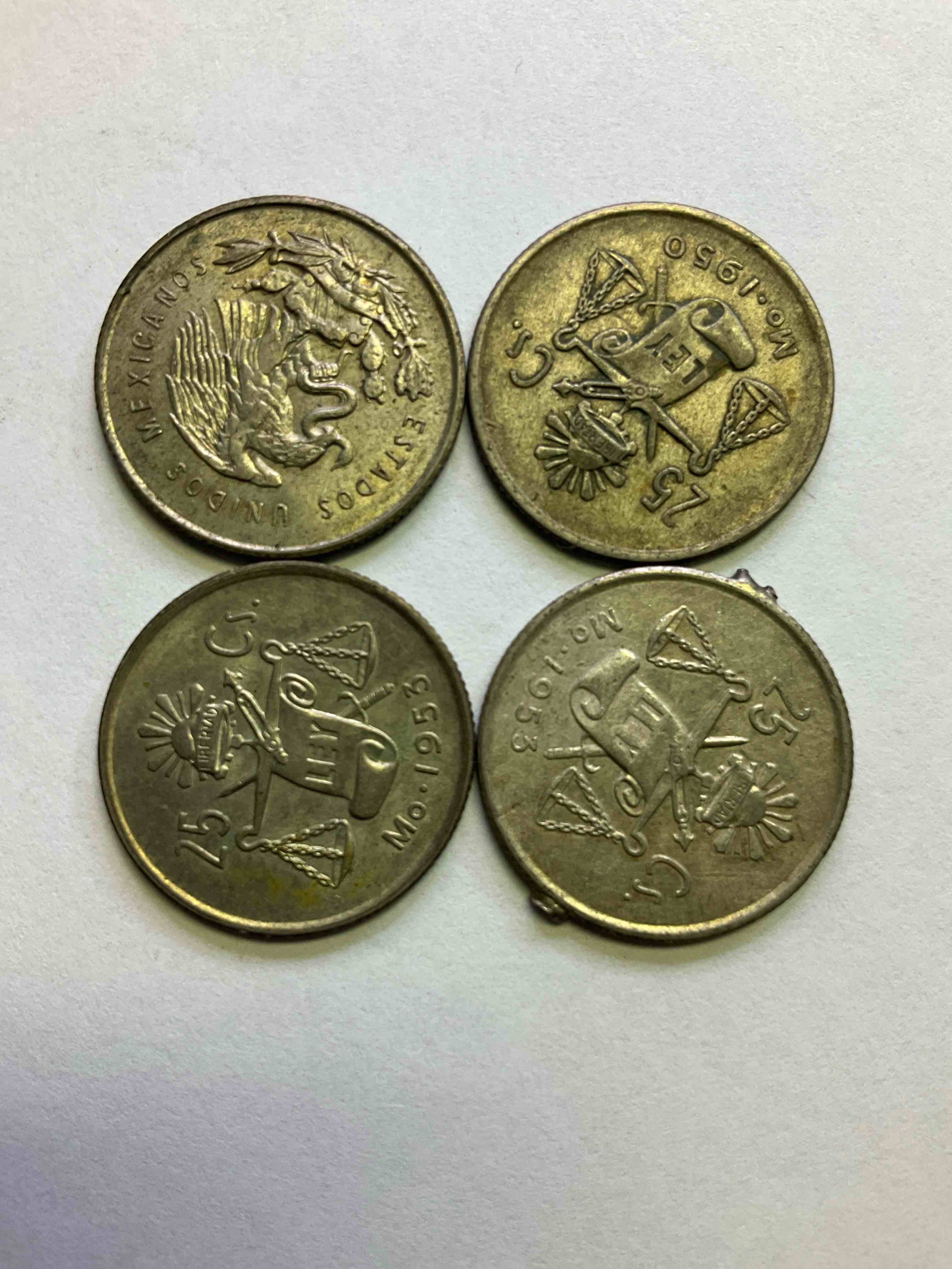 Antique Rare Mexican Silver! Lot Of Silver Antique Mexican Coins, 25 Centavos Minted In .300 (30%) Mexican Silver. Coins From The Early 1950's & Have A Really Stunning Design. These Coins Are Rarely Seen & Are Great For Collecting Rare Coins & Also For Investing In Precious Metals. You May Never See These Coins Up For Auction Again. A Great Chance To Acquire Unique Antique Mexican Silver!