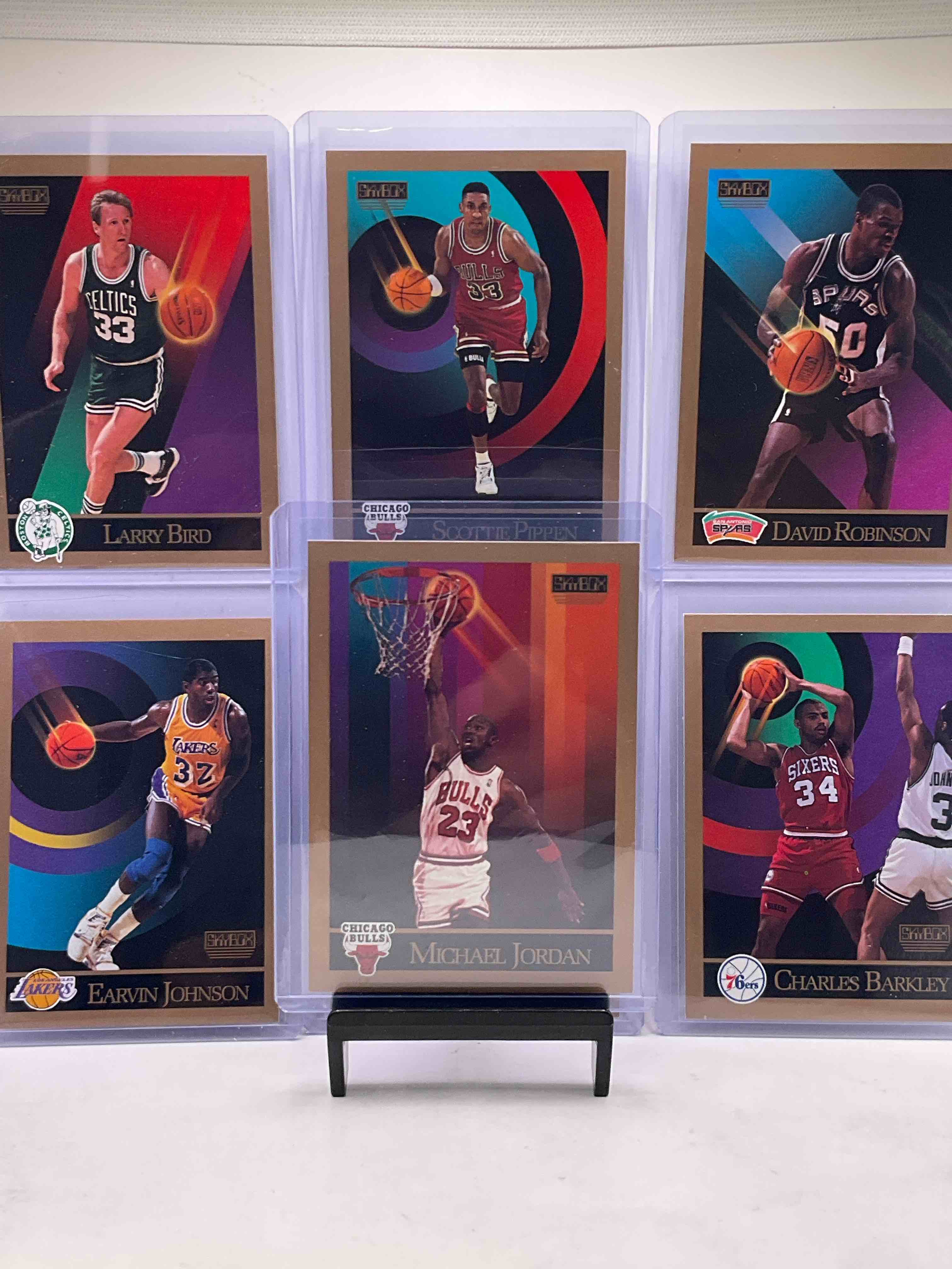 Michael Jordan! 1990 Skybox 50 Card Basketball! The BEST Cards From The Year! Michael Jordan, Scottie Pippen, Magic Johnson, Larry Bird, Dominique Wilkins, David Robinson, Charles Barkley, Hakeem Olajuwon, Karl Malone, Clyde Drexler & More! All Stars, Hall Of Famers, Champions & More, The Perfect Mix Of Miscellaneous ‘90 NBA Variety! 