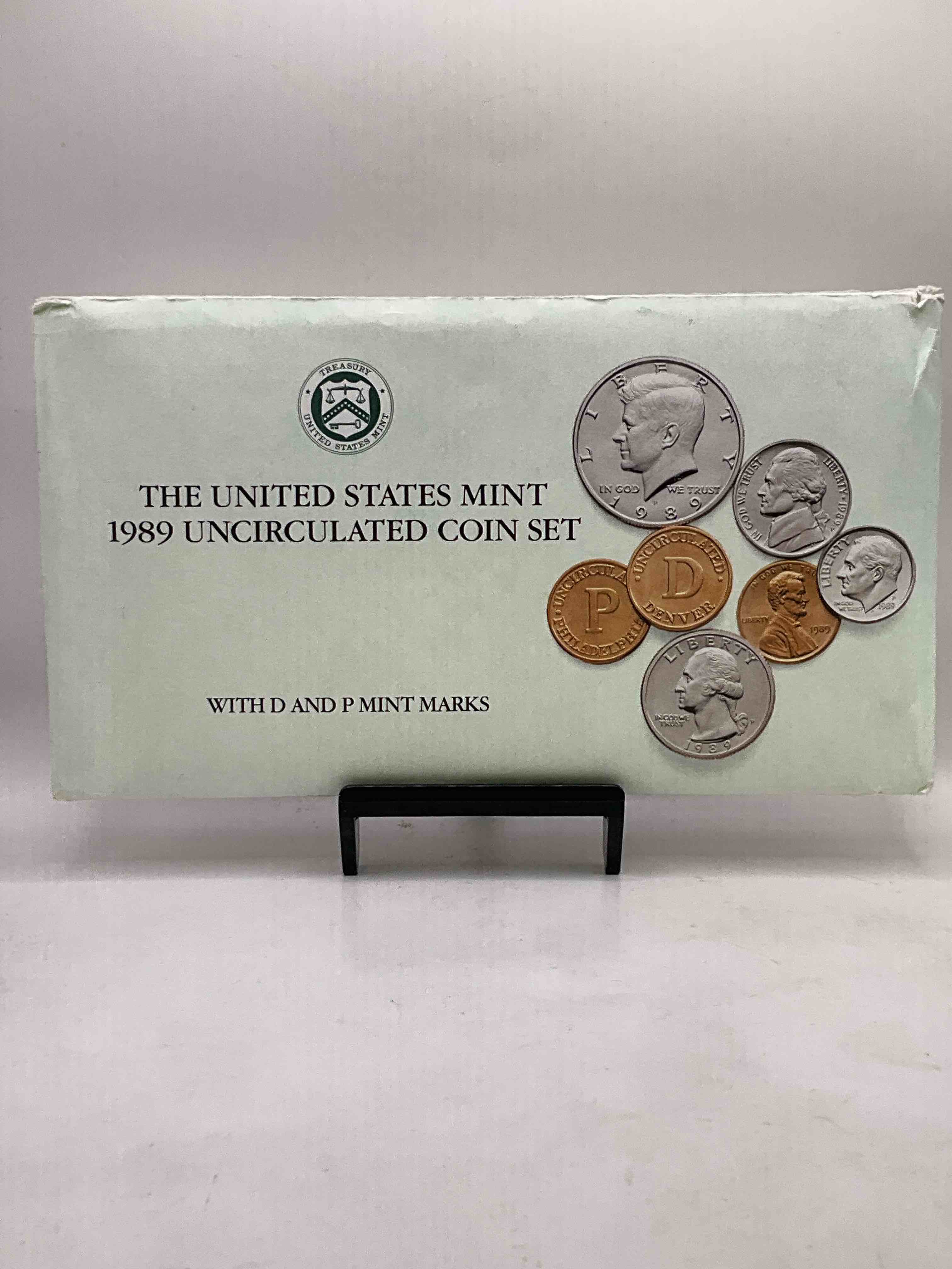 1989 Uncirculated U.S. Mint Set! Attention All Swifties Out There! What A Great Year! This Gorgeous Mint Set Features Each U.S. Coins Minted in 1989 In Uncirculated Condition, From Each Mint Mark, Philly & Denver! Still In Original Envelope Direct From The U.S. Treasury In 1989! Own An Awesome Investment & Incredible Piece Of U.S. History! Also Makes For An Awesome Gift!