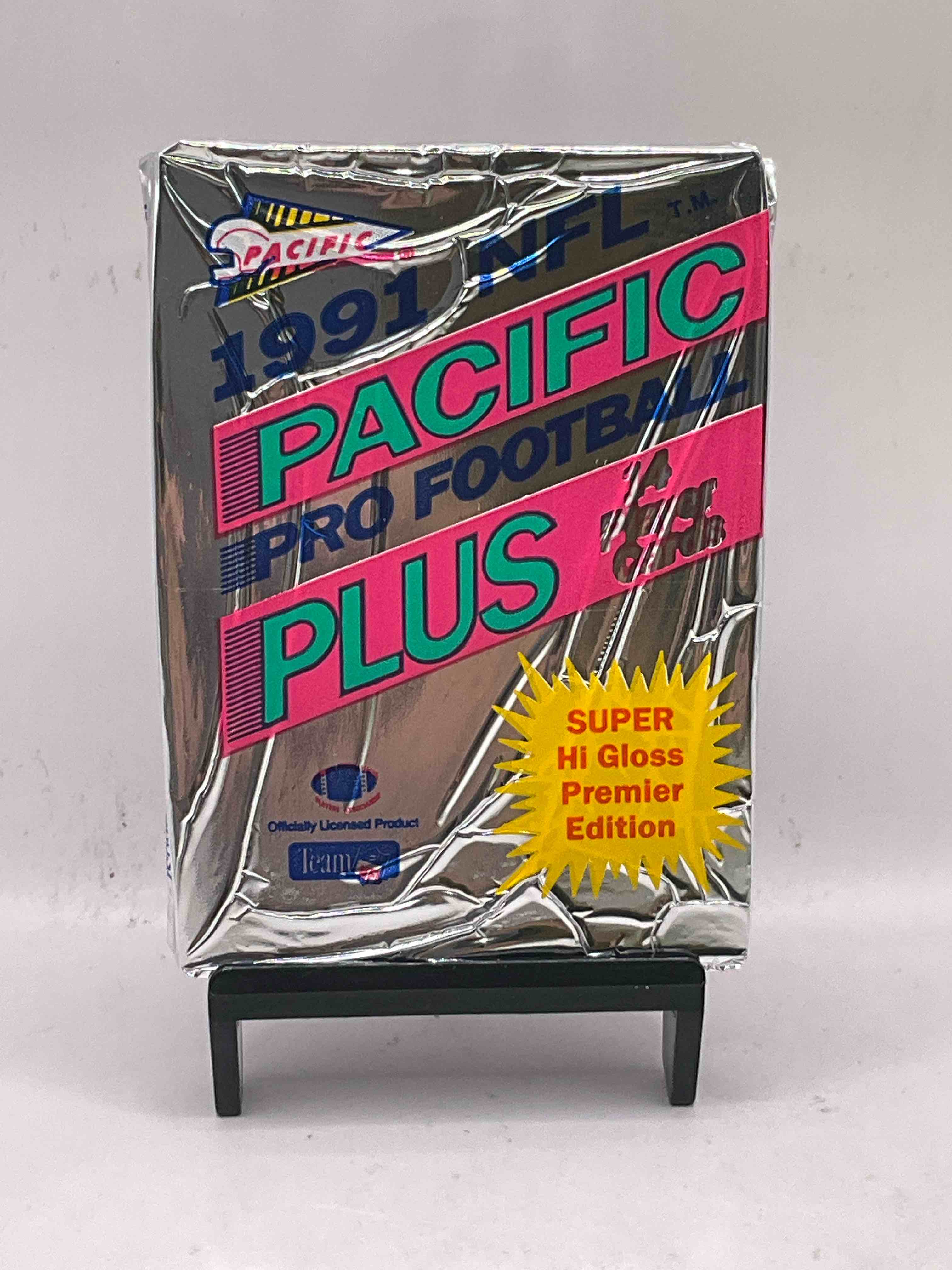 1991 Pacific Football, Something You Hardly Ever See! 1991 Pacific Football Sealed Card Pack, Direct From Original Retail Case. Search For Brett Favre Rookie, Early Barry Sanders, Jerry Rice & So Much More! Hard To Find!