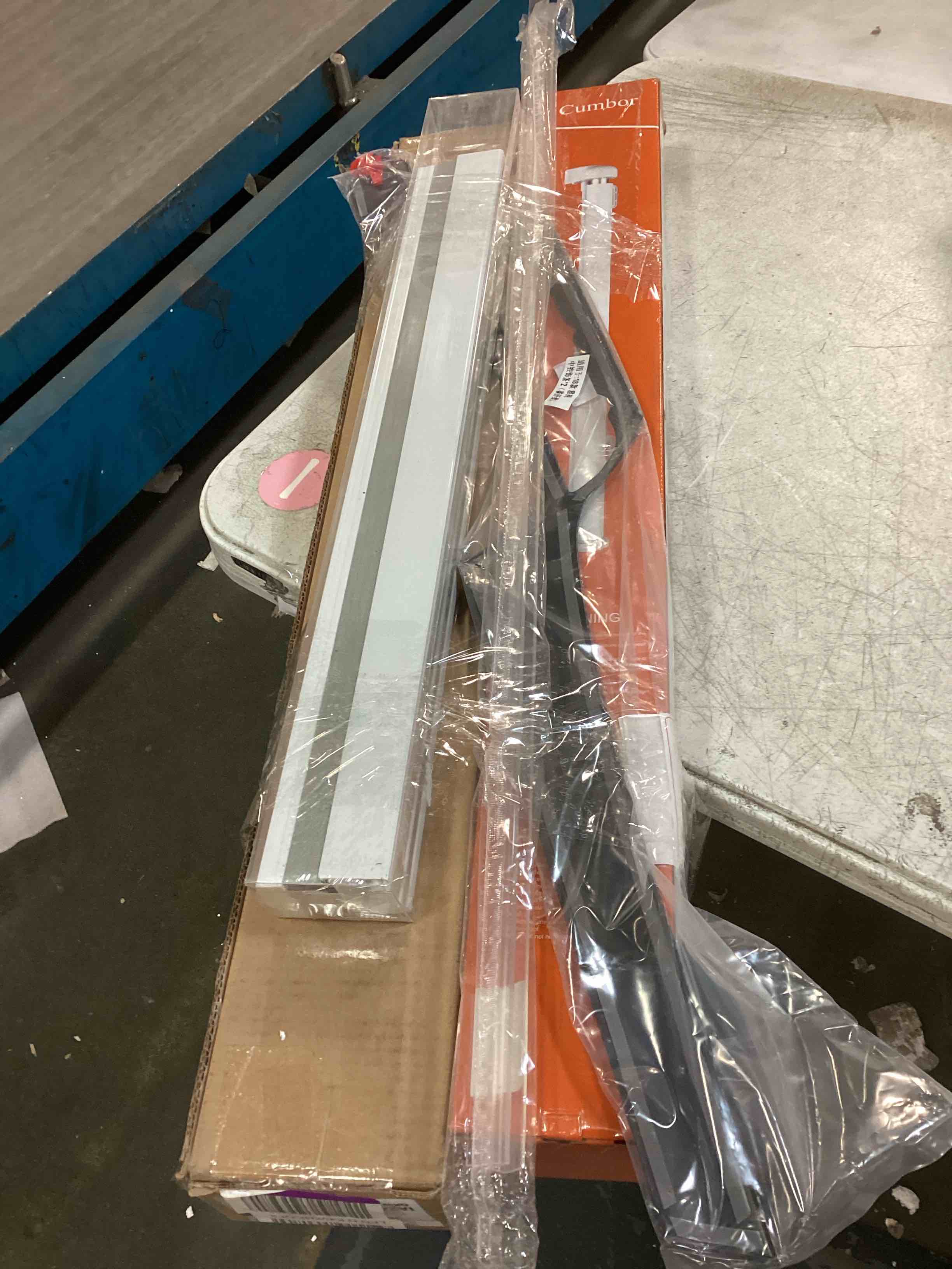 Assorted of Products for the Maintenance or Decoration of the Home (it can include a variety of sizes and models)