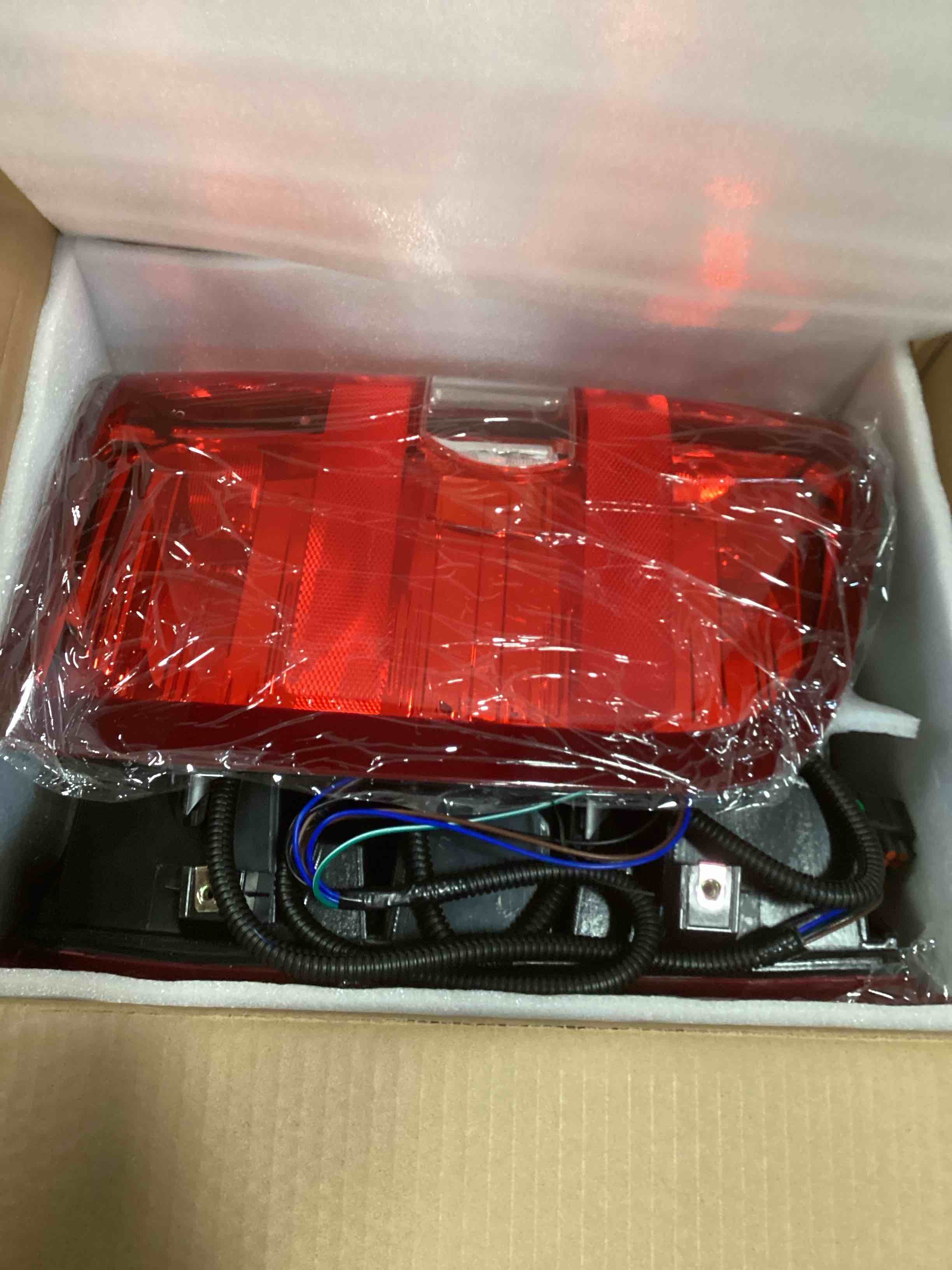 https://s3.amazonaws.com/lotting-images-prod/bidfta/GRA2280702_1741278552226.jpeg