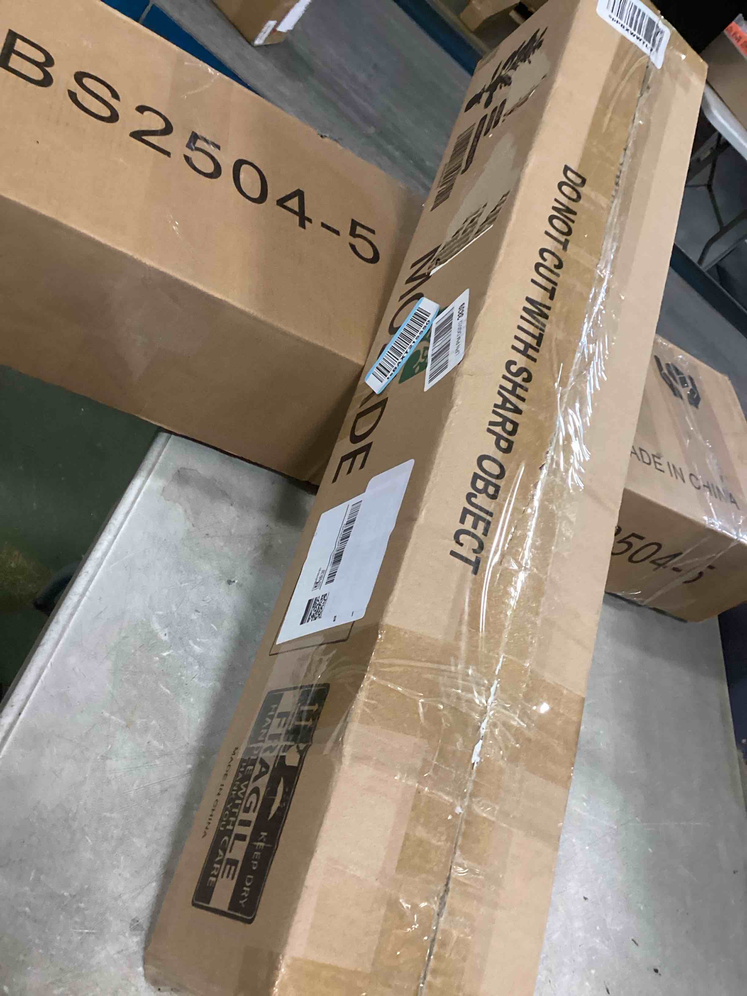 https://s3.amazonaws.com/lotting-images-prod/bidfta/GRA2280829_1741352666790.jpeg