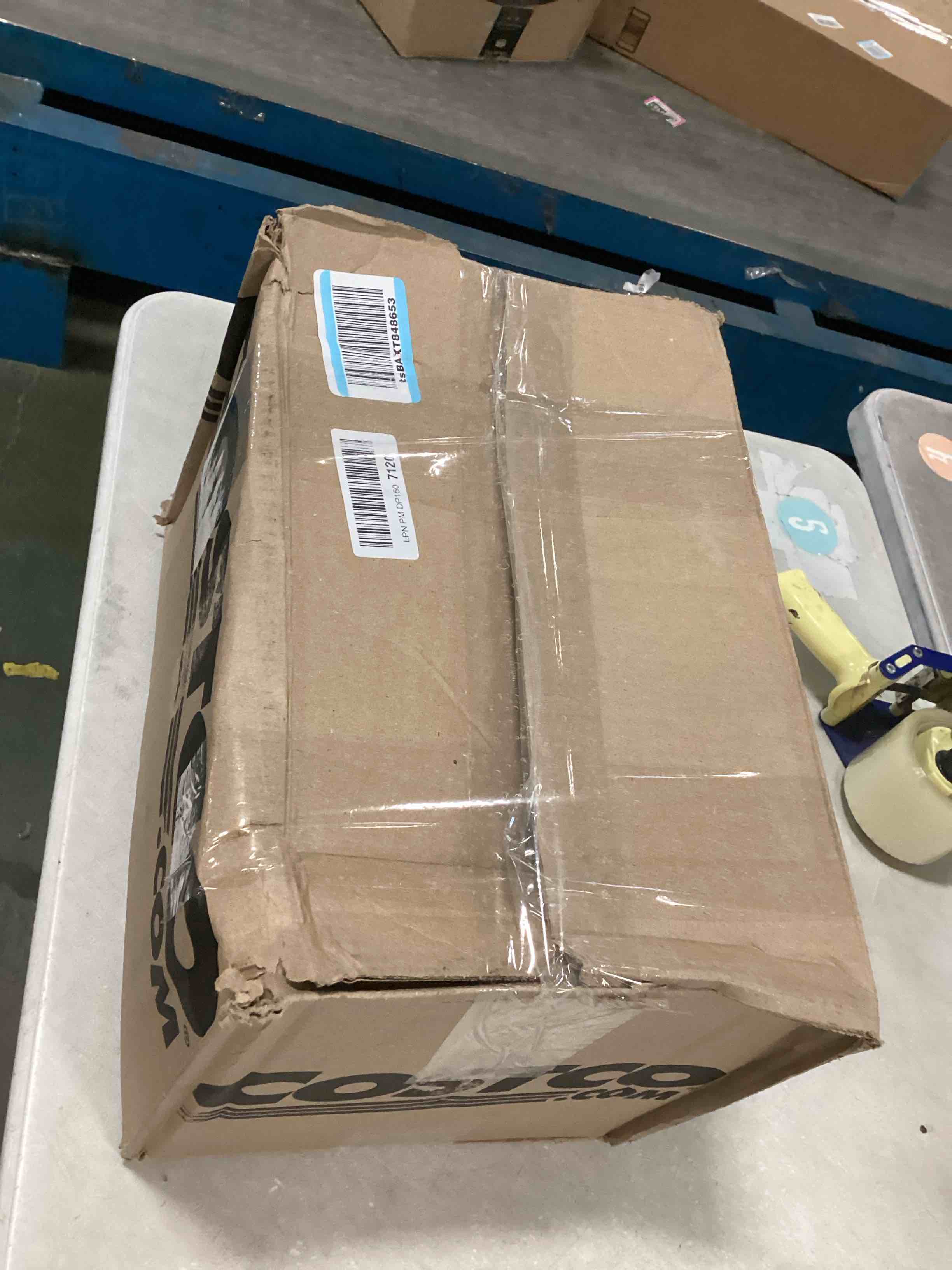 https://s3.amazonaws.com/lotting-images-prod/bidfta/GRA2281028_1739972655828.jpeg
