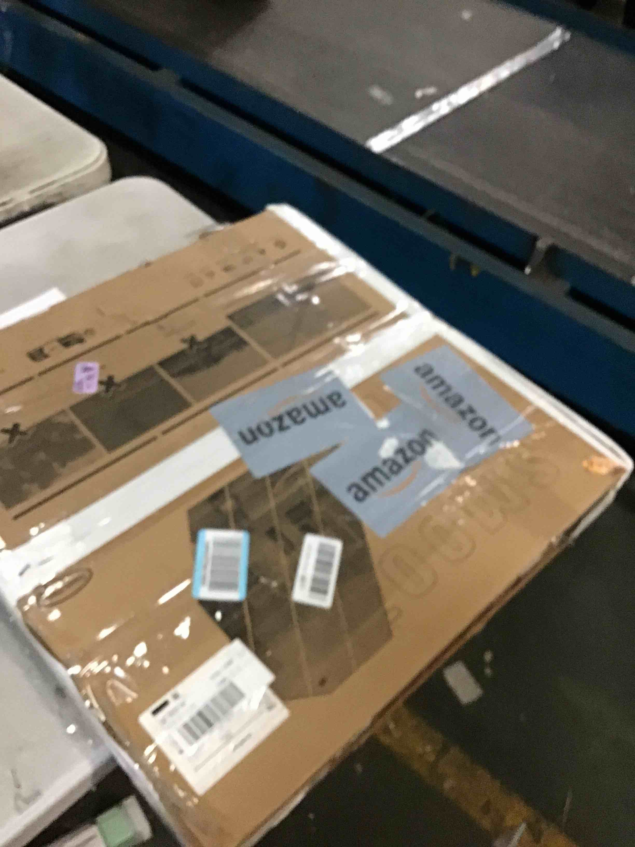 https://s3.amazonaws.com/lotting-images-prod/bidfta/GRA2281754_1740503450247.jpeg