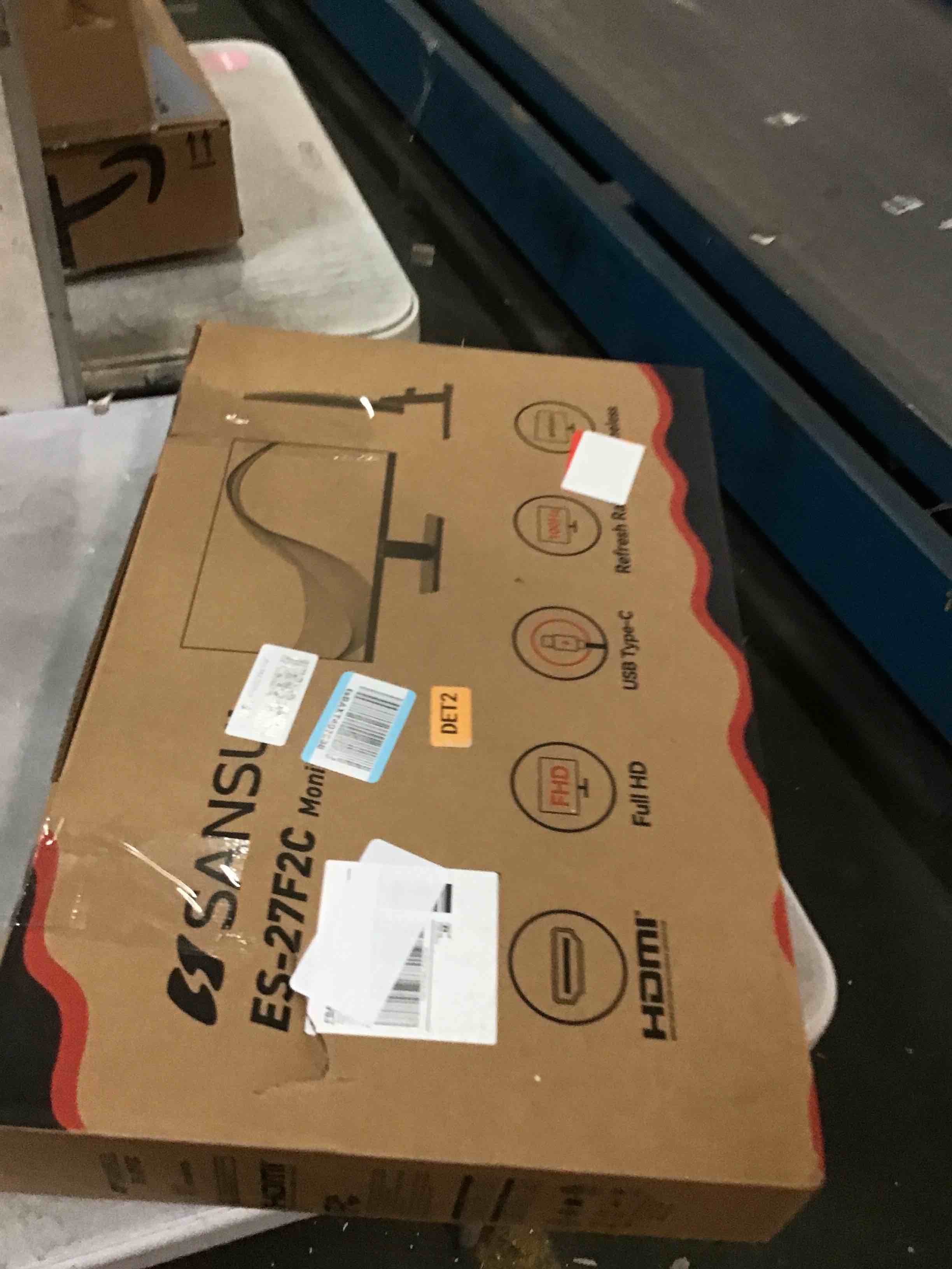 https://s3.amazonaws.com/lotting-images-prod/bidfta/GRA2281809_1740511715960.jpeg