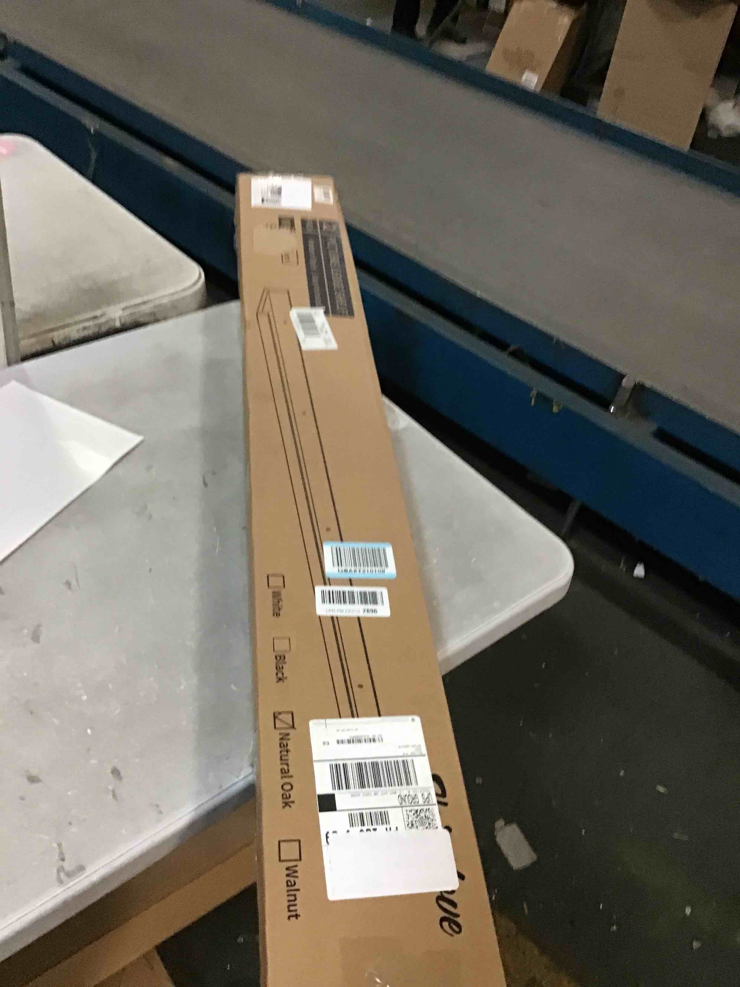 https://s3.amazonaws.com/lotting-images-prod/bidfta/GRA2281813_1740512264827.jpeg