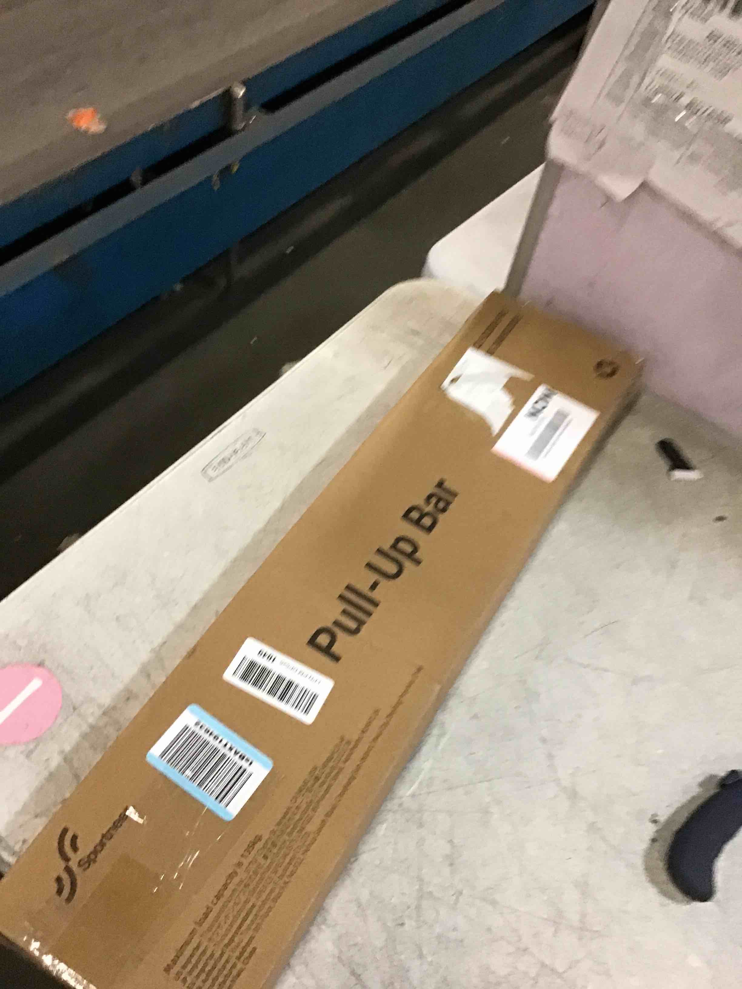 https://s3.amazonaws.com/lotting-images-prod/bidfta/GRA2281900_1740579145929.jpeg