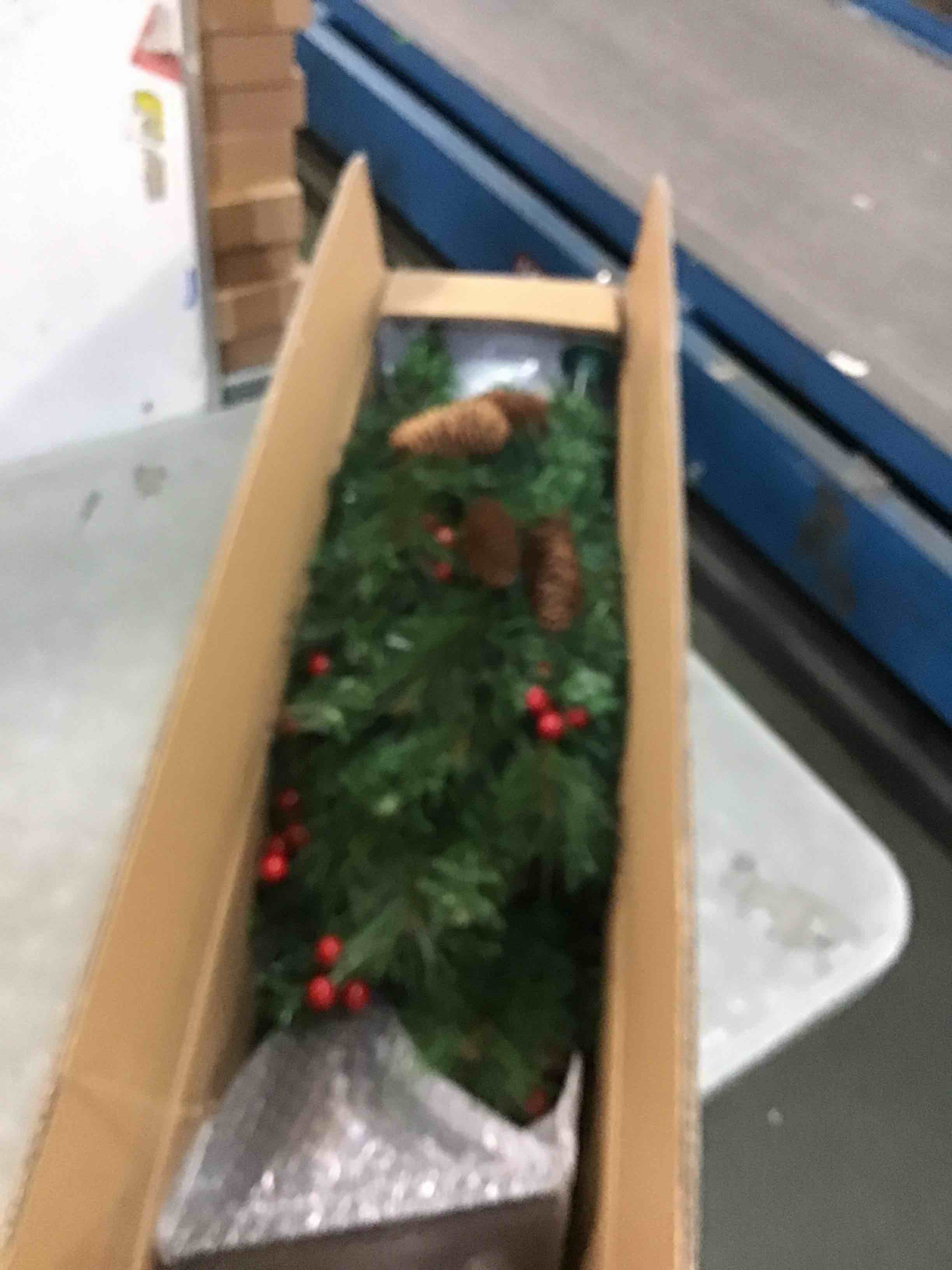 https://s3.amazonaws.com/lotting-images-prod/bidfta/GRA2282140_1740661554251.jpeg