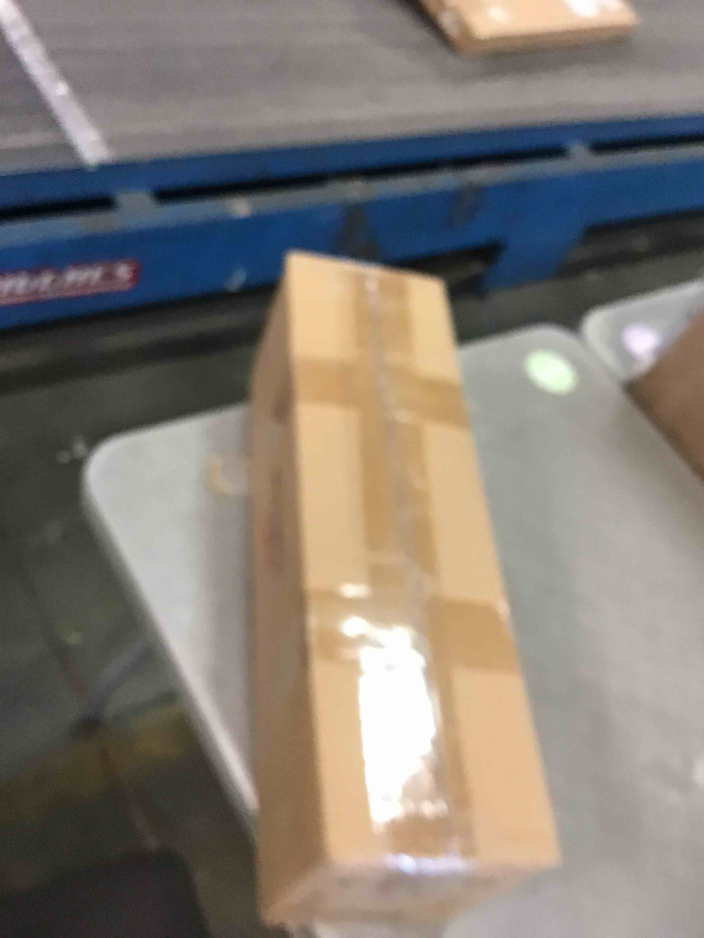 https://s3.amazonaws.com/lotting-images-prod/bidfta/GRA2282375_1740750201837.jpeg