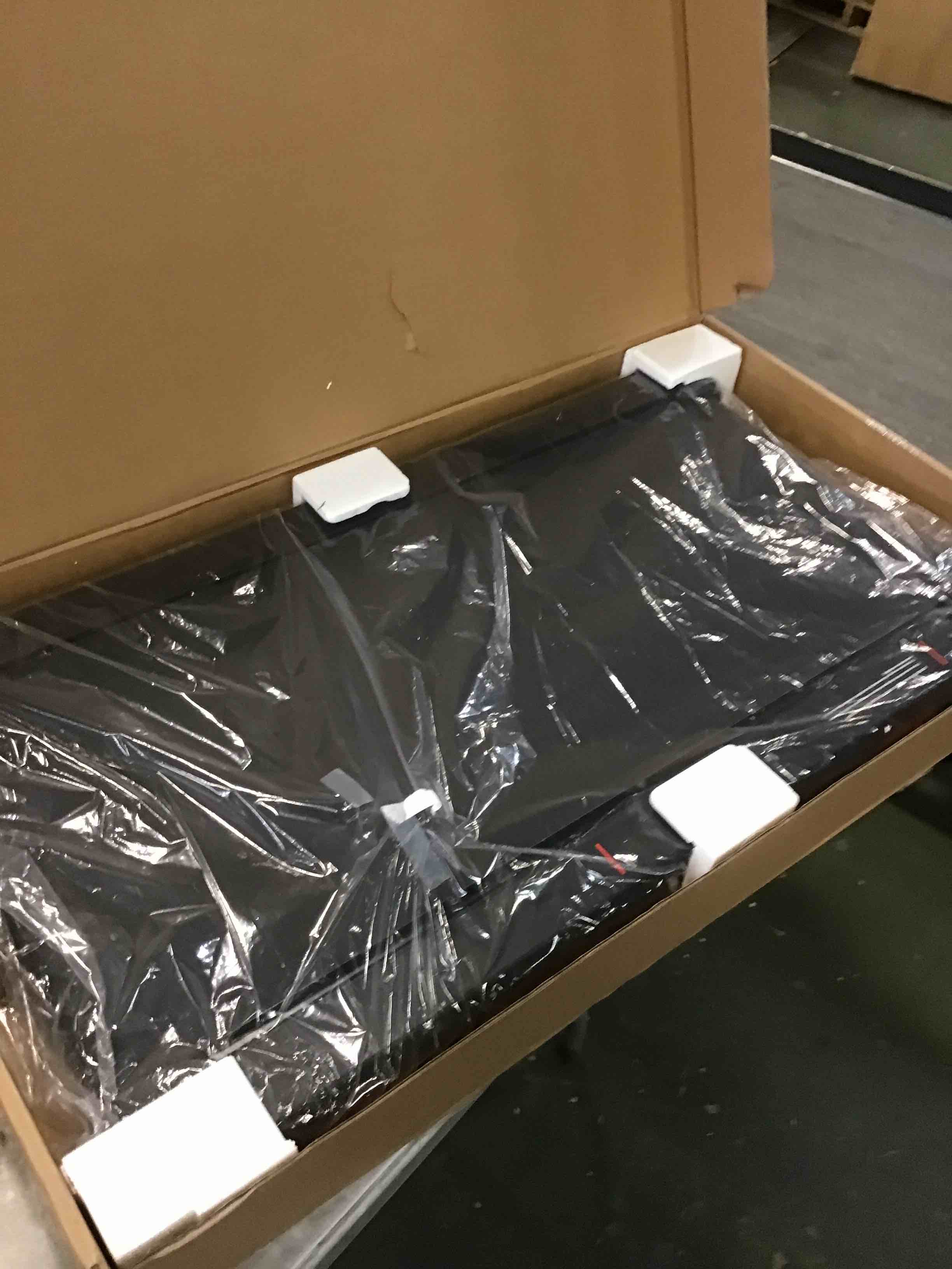 https://s3.amazonaws.com/lotting-images-prod/bidfta/GRA2282664_1741030069081.jpeg