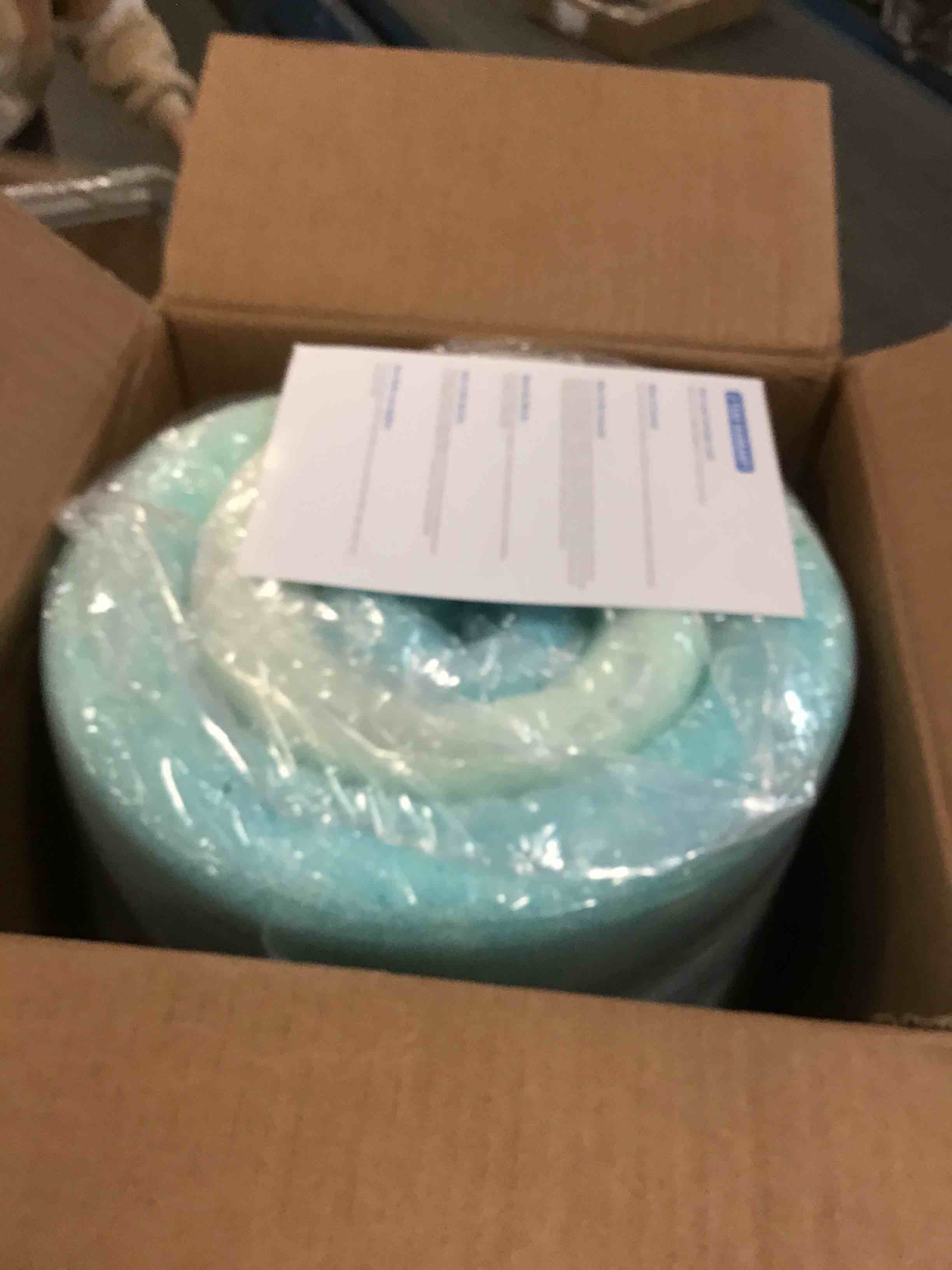 https://s3.amazonaws.com/lotting-images-prod/bidfta/GRA2282885_1741199891016.jpeg