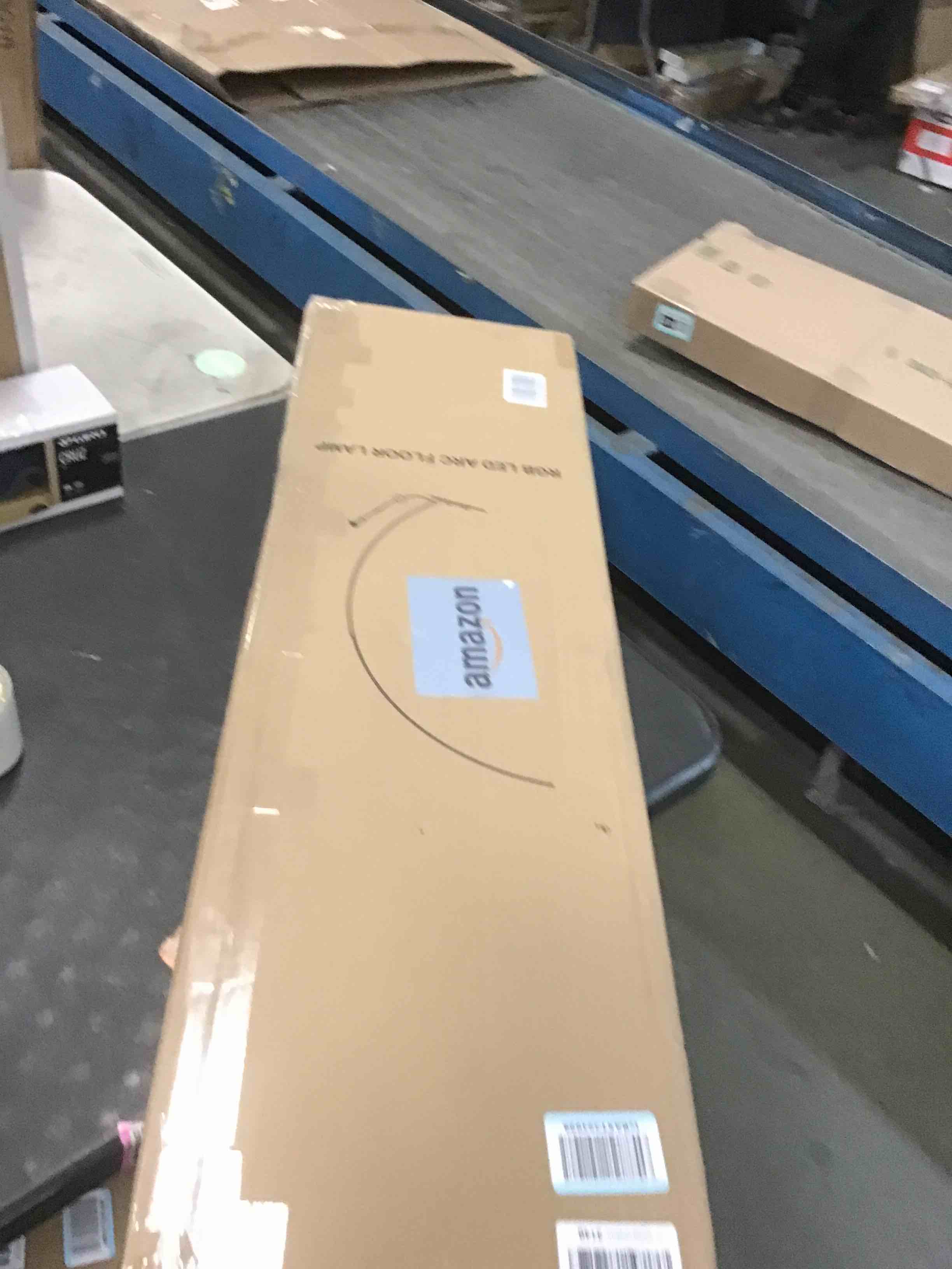 https://s3.amazonaws.com/lotting-images-prod/bidfta/GRA2282974_1741353947398.jpeg