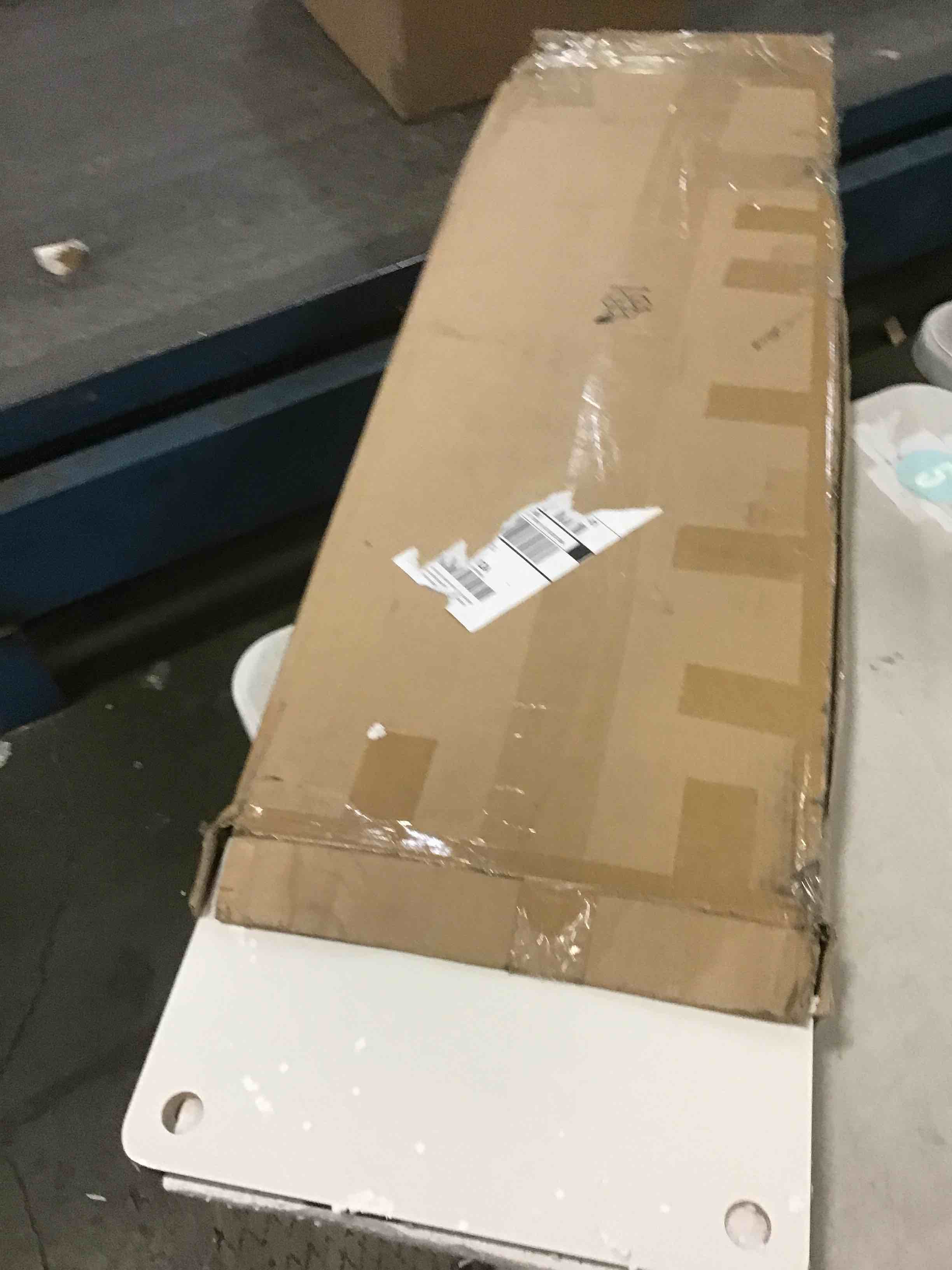 https://s3.amazonaws.com/lotting-images-prod/bidfta/GRA2283701_1741977582116.jpeg