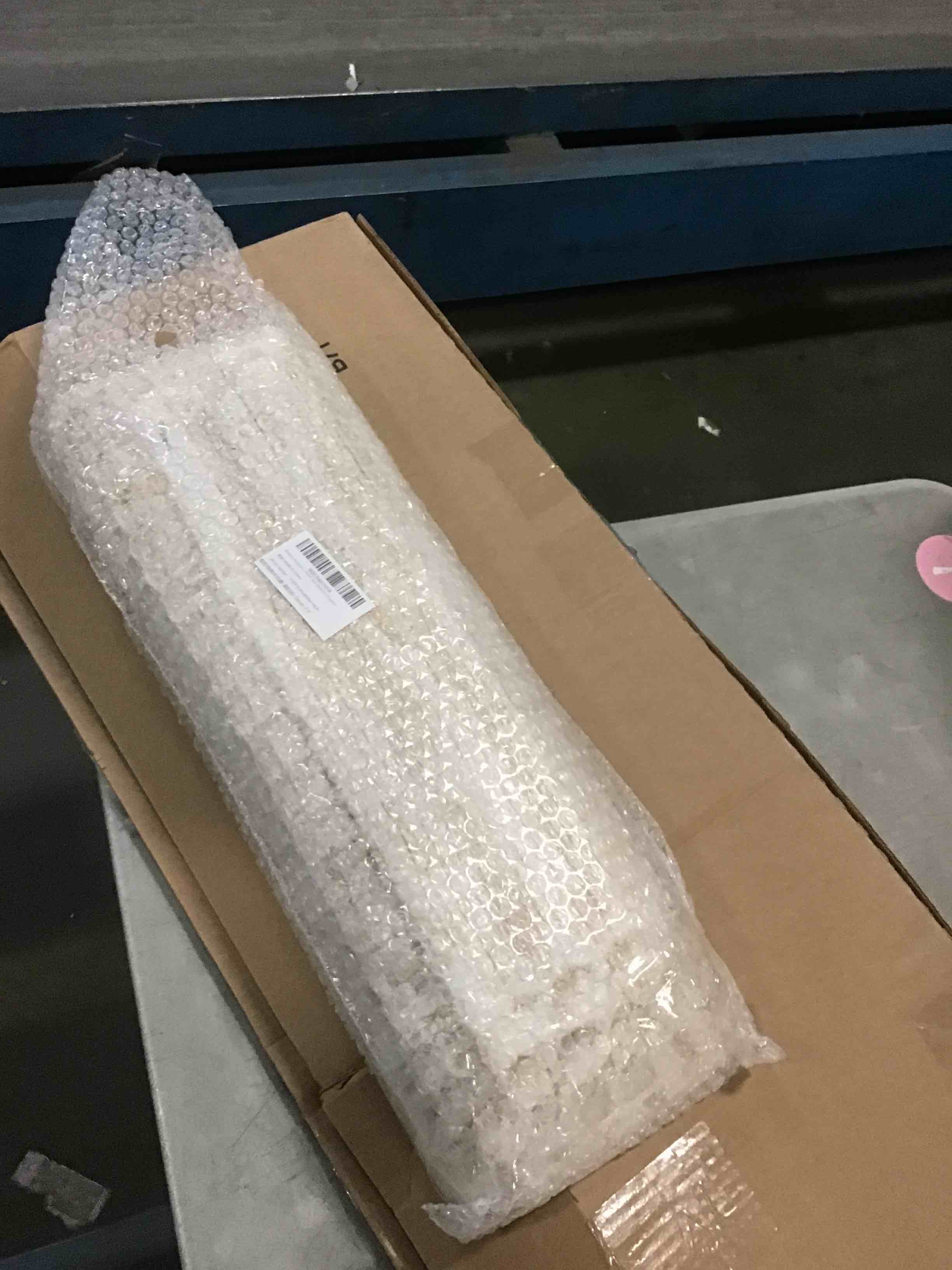 https://s3.amazonaws.com/lotting-images-prod/bidfta/GRA2283938_1742300187452.jpeg