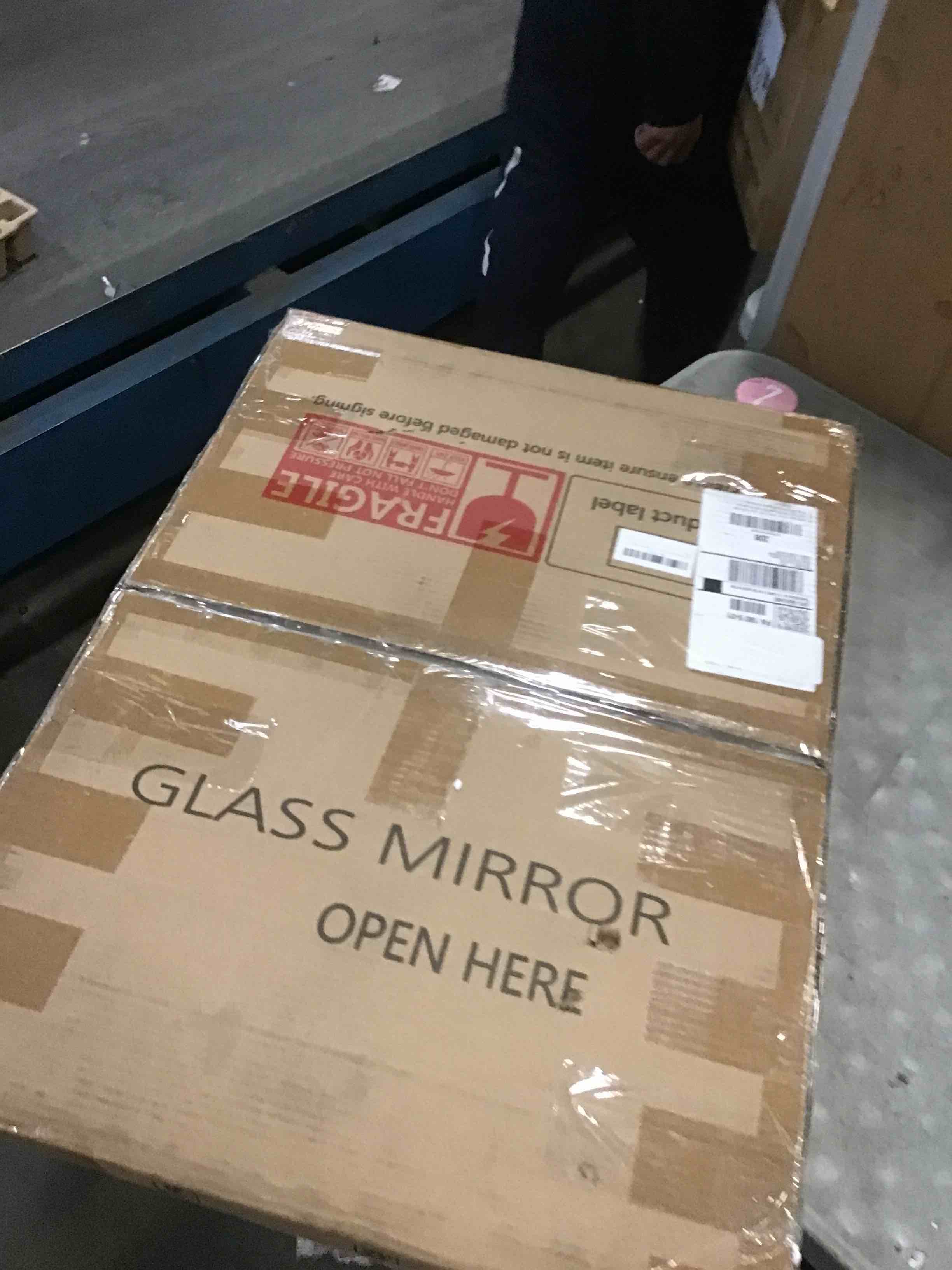 https://s3.amazonaws.com/lotting-images-prod/bidfta/GRA2283991_1742305640332.jpeg