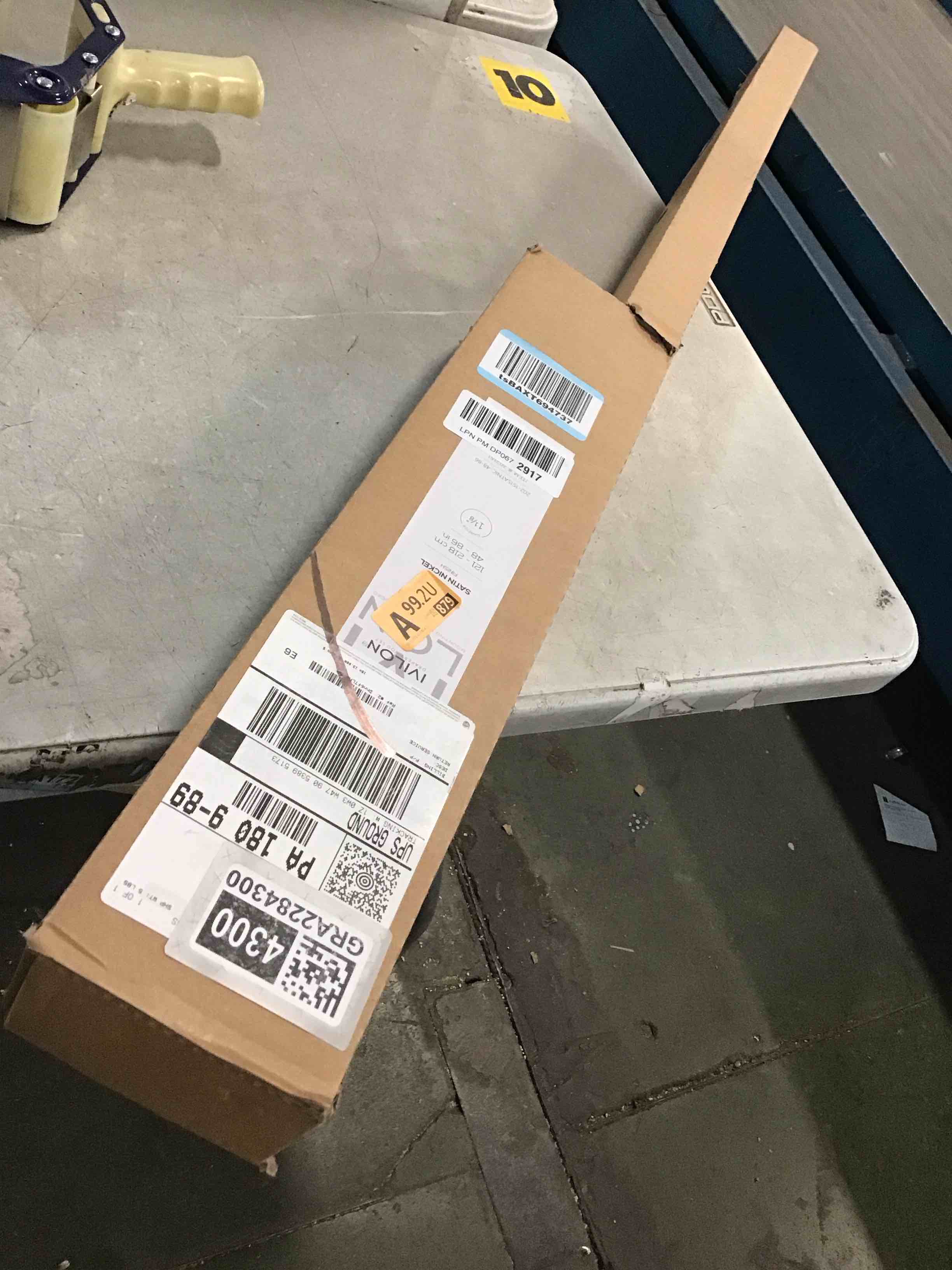 https://s3.amazonaws.com/lotting-images-prod/bidfta/GRA2284300_1741804160004.jpeg