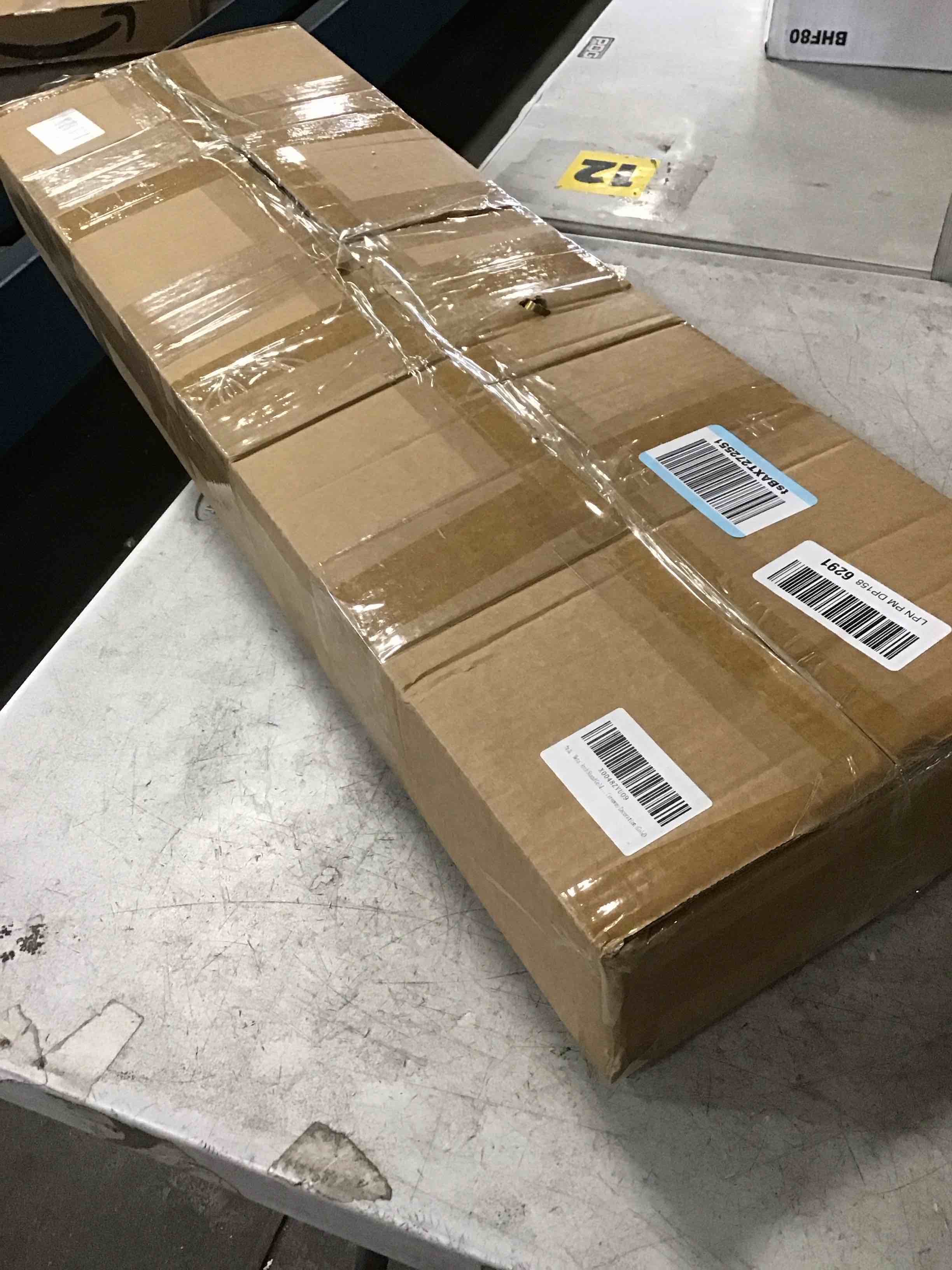 https://s3.amazonaws.com/lotting-images-prod/bidfta/GRA2284562_1741894727127.jpeg