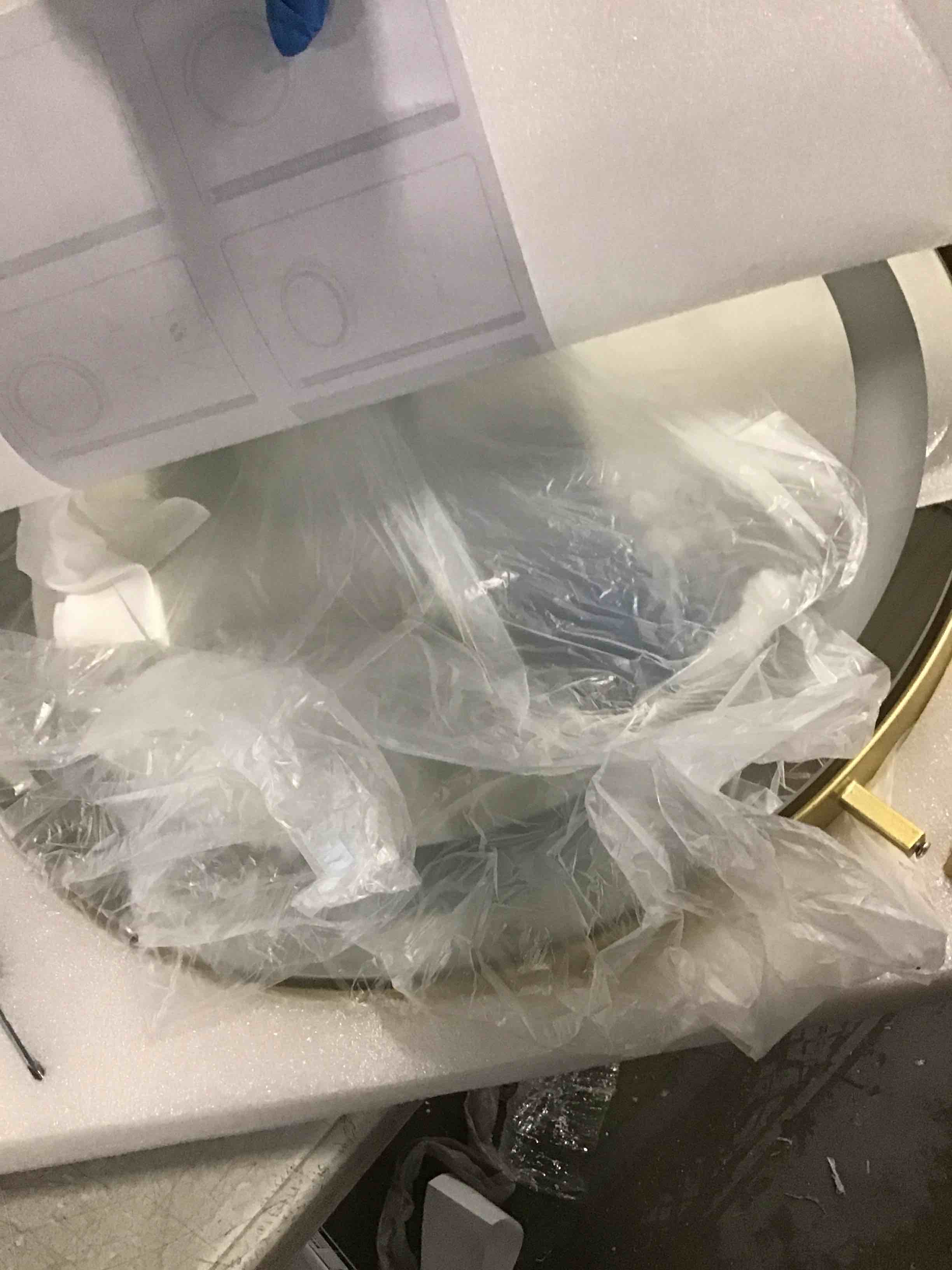 https://s3.amazonaws.com/lotting-images-prod/bidfta/GRA2284726_1741977978276.jpeg