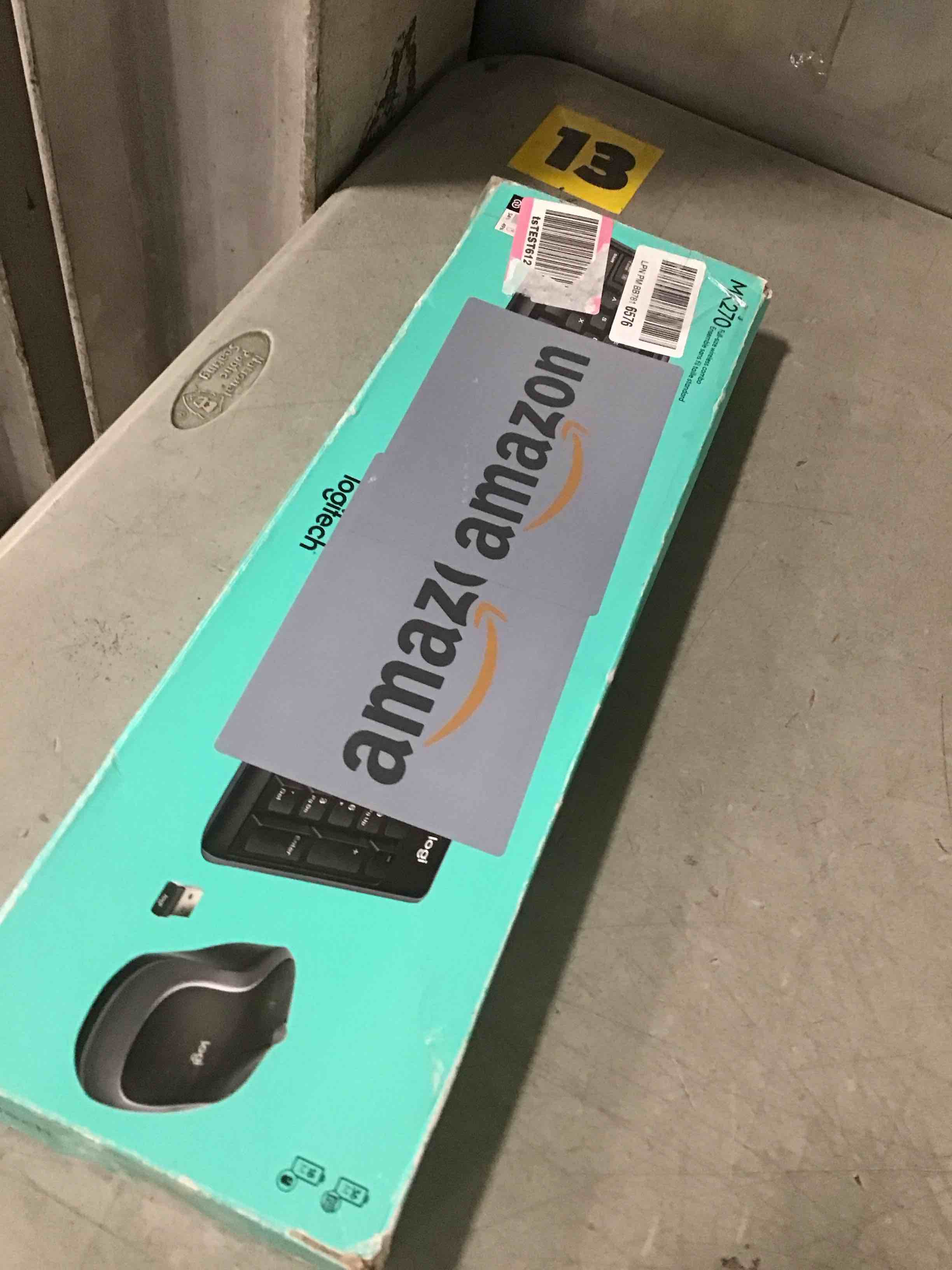 https://s3.amazonaws.com/lotting-images-prod/bidfta/GRA2284798_1742216108675.jpeg