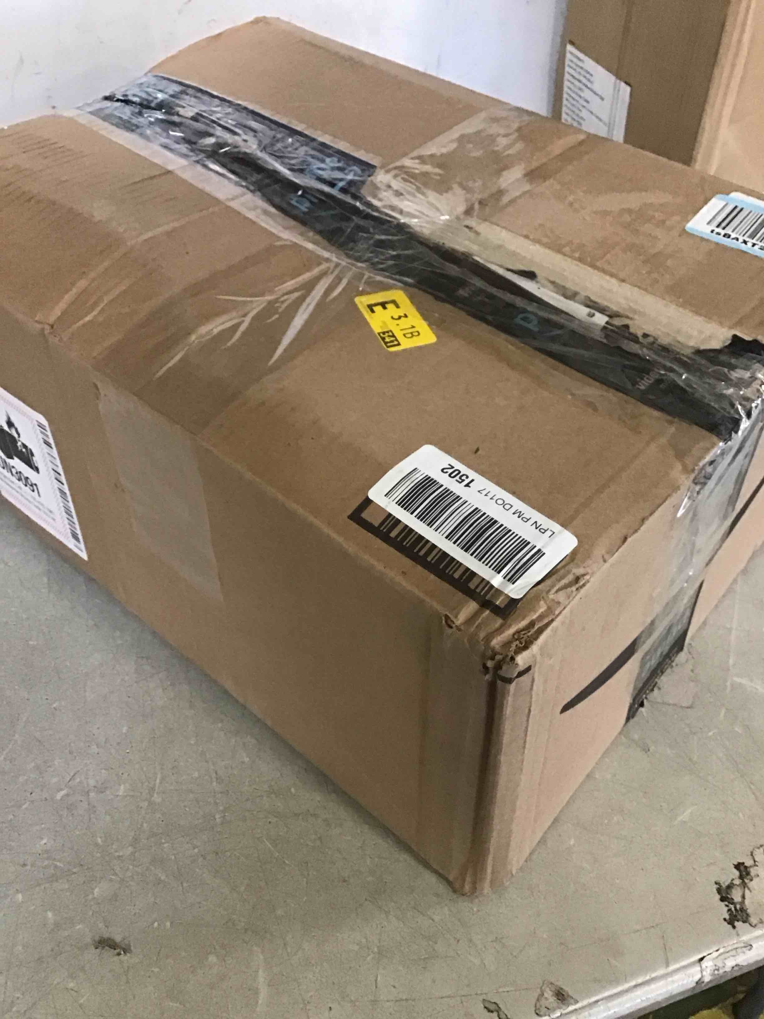 https://s3.amazonaws.com/lotting-images-prod/bidfta/GRA2285224_1742318395806.jpeg