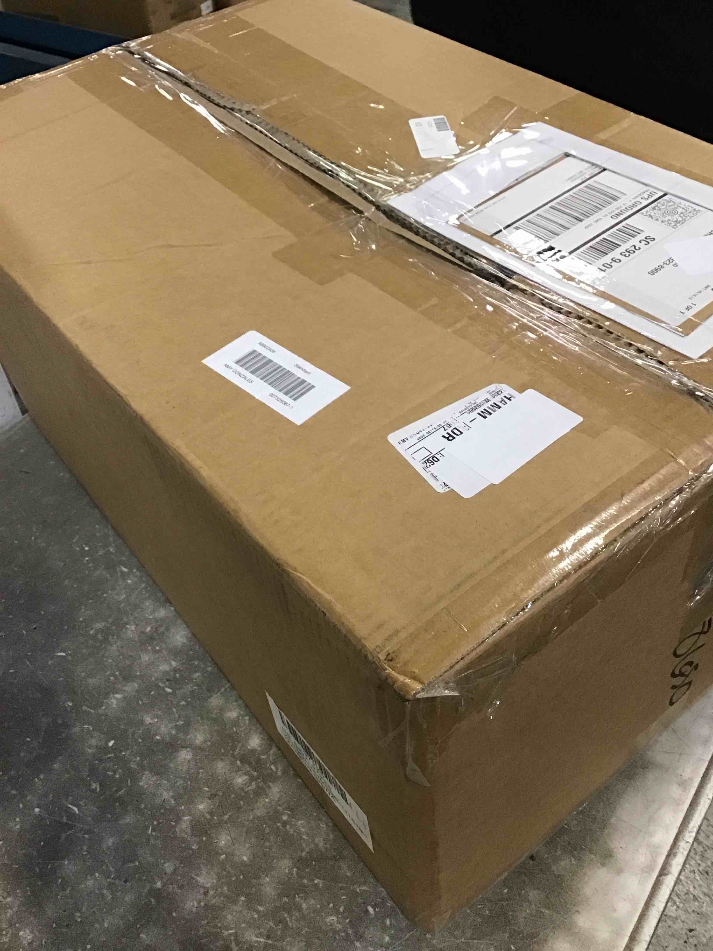 https://s3.amazonaws.com/lotting-images-prod/bidfta/GRA2285653_1742495986803.jpeg