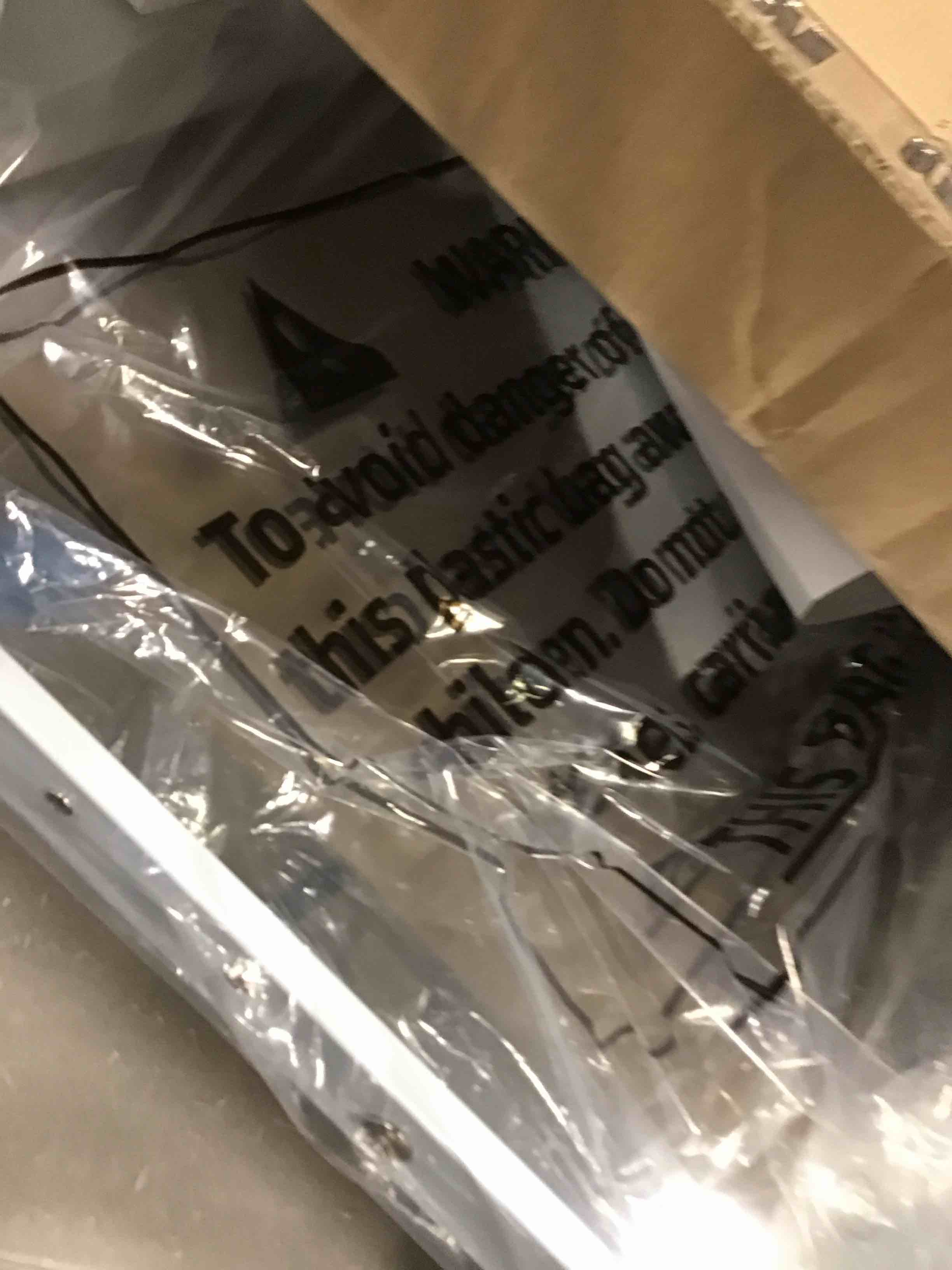 https://s3.amazonaws.com/lotting-images-prod/bidfta/GRA2286247_1742916282149.jpeg