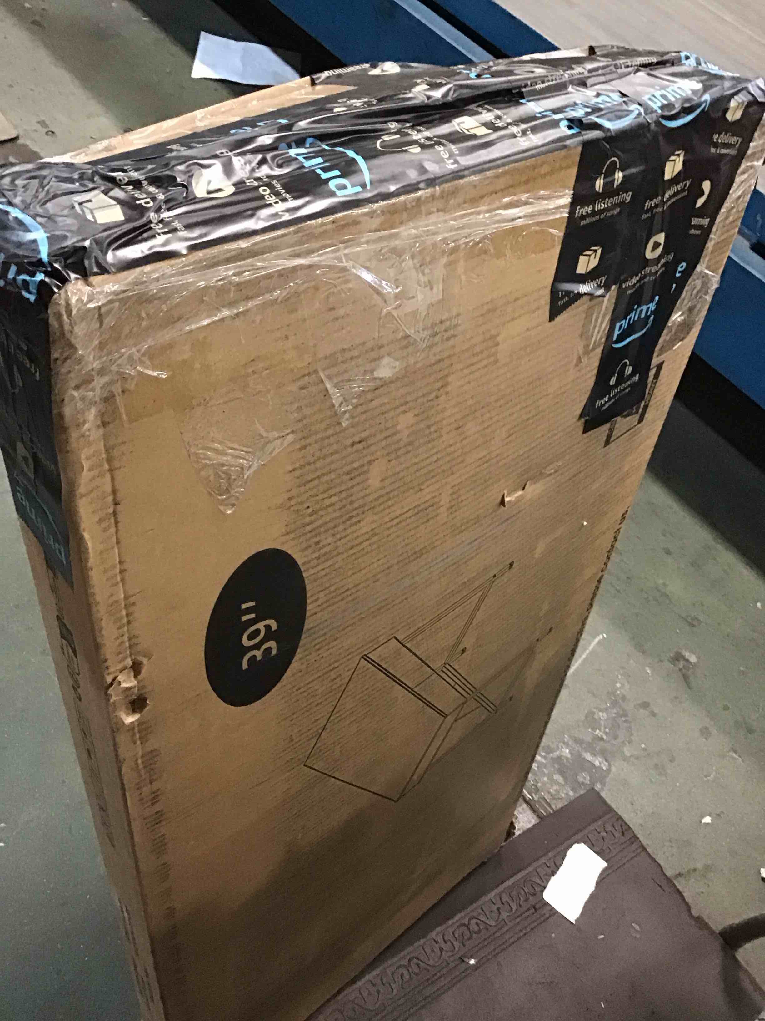 https://s3.amazonaws.com/lotting-images-prod/bidfta/GRA2286890_1743168407426.jpeg