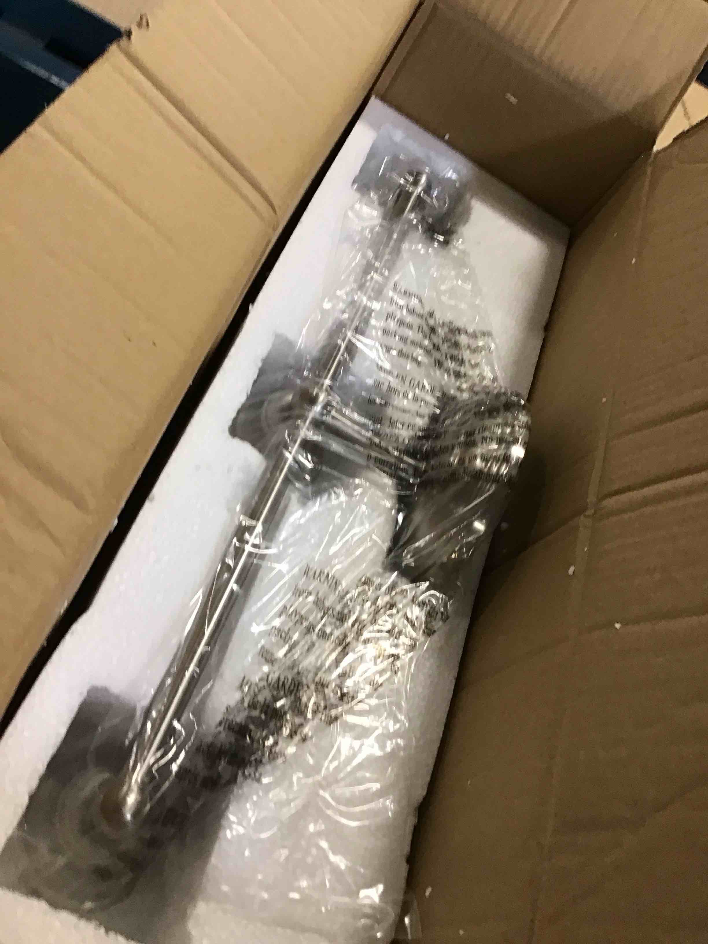 https://s3.amazonaws.com/lotting-images-prod/bidfta/GRA2287056_1738862470614.jpeg