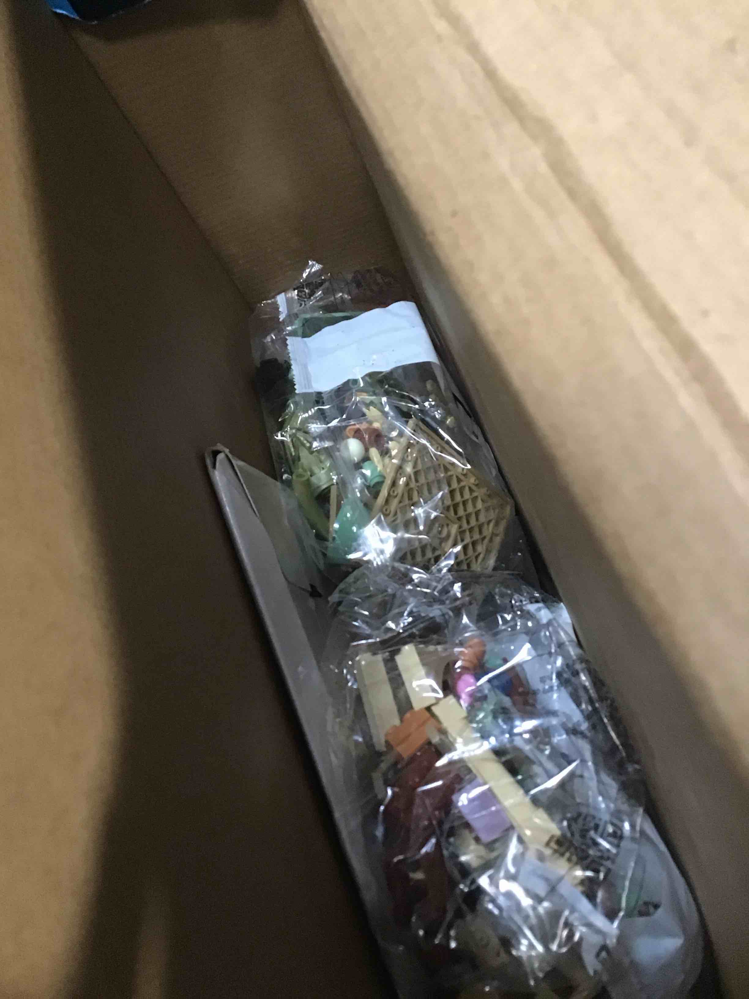 https://s3.amazonaws.com/lotting-images-prod/bidfta/GRA2287485_1738947239674.jpeg