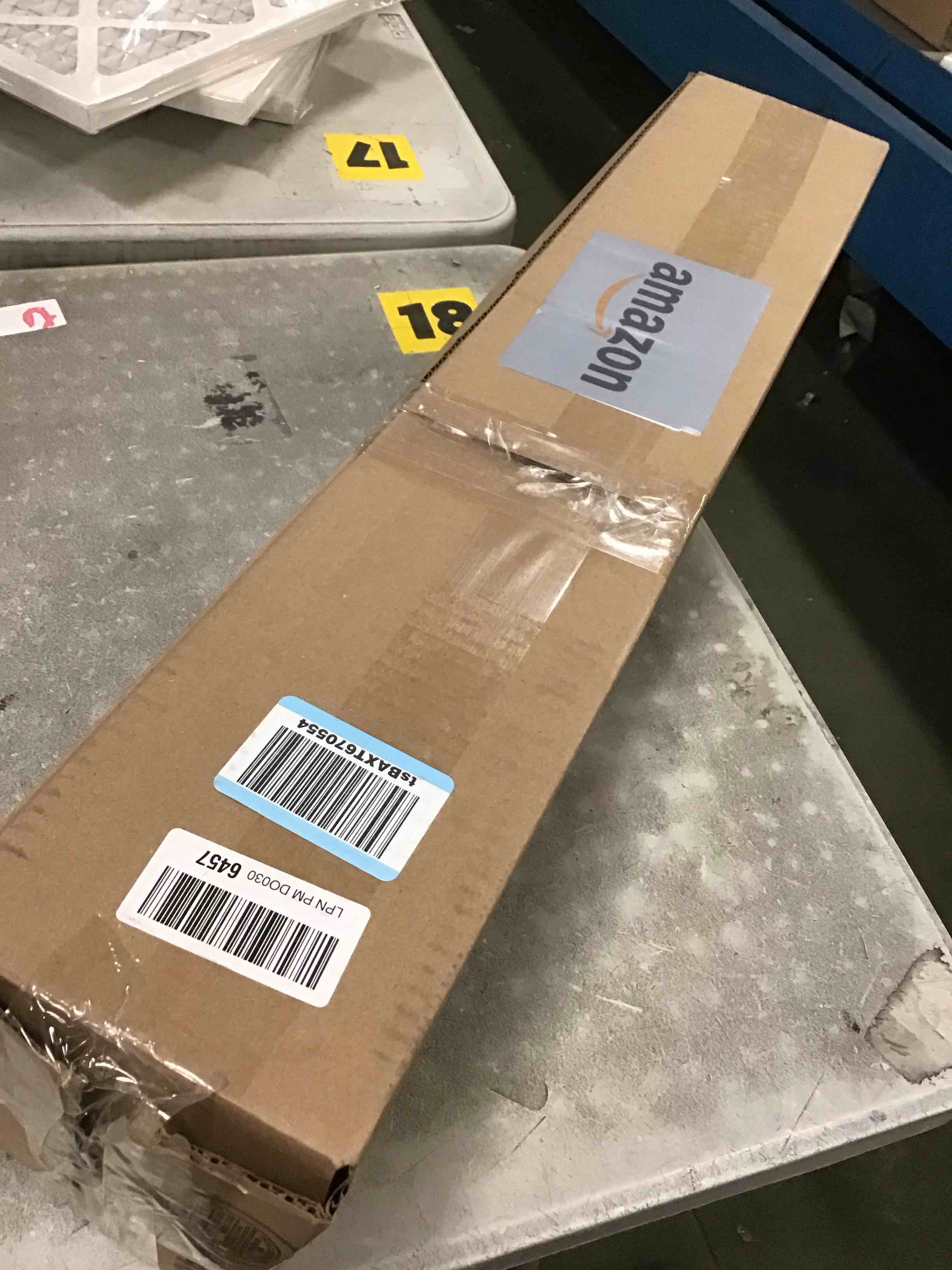 https://s3.amazonaws.com/lotting-images-prod/bidfta/GRA2288005_1739295143287.jpeg