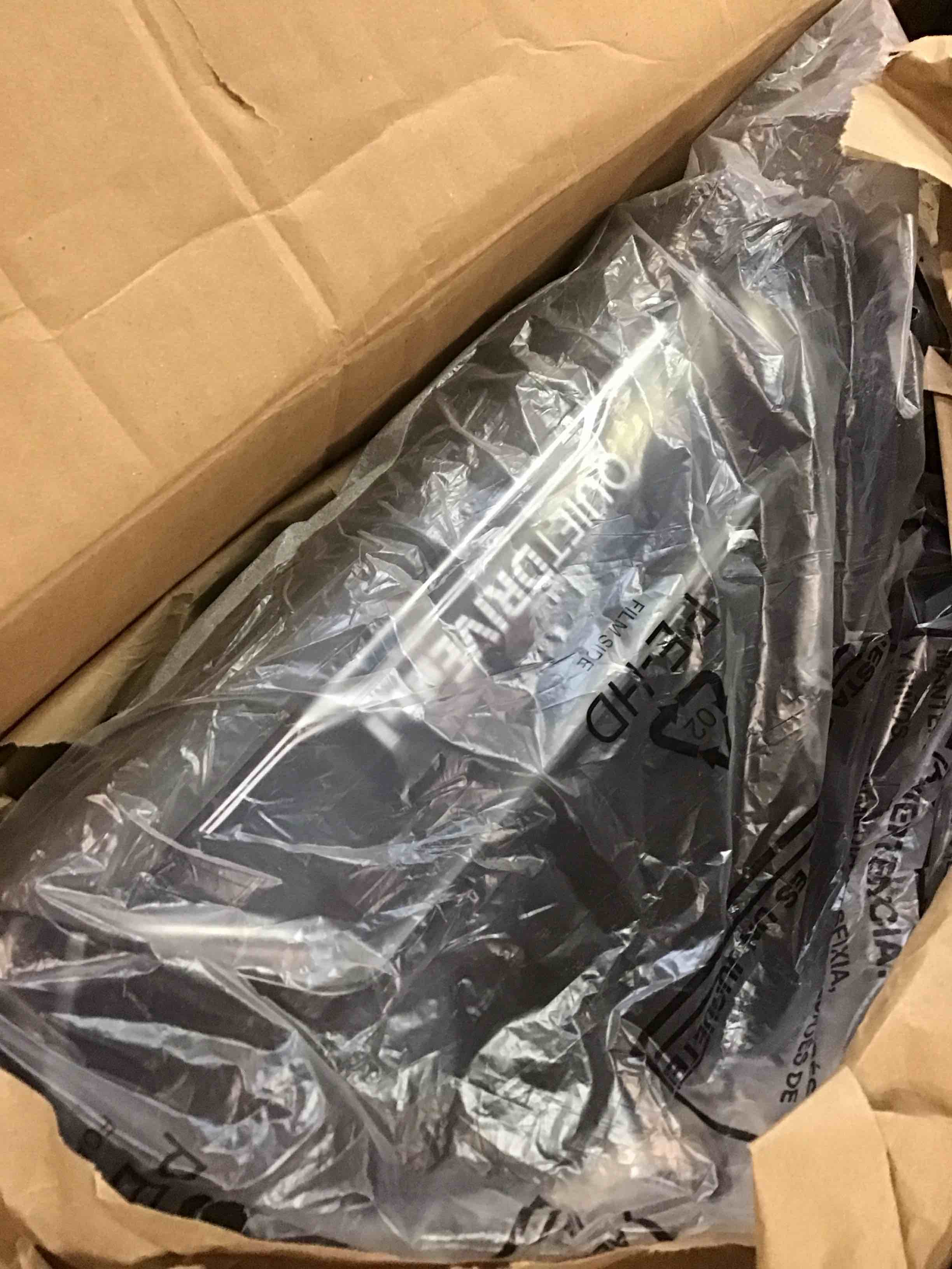 https://s3.amazonaws.com/lotting-images-prod/bidfta/GRA2288453_1739460595994.jpeg