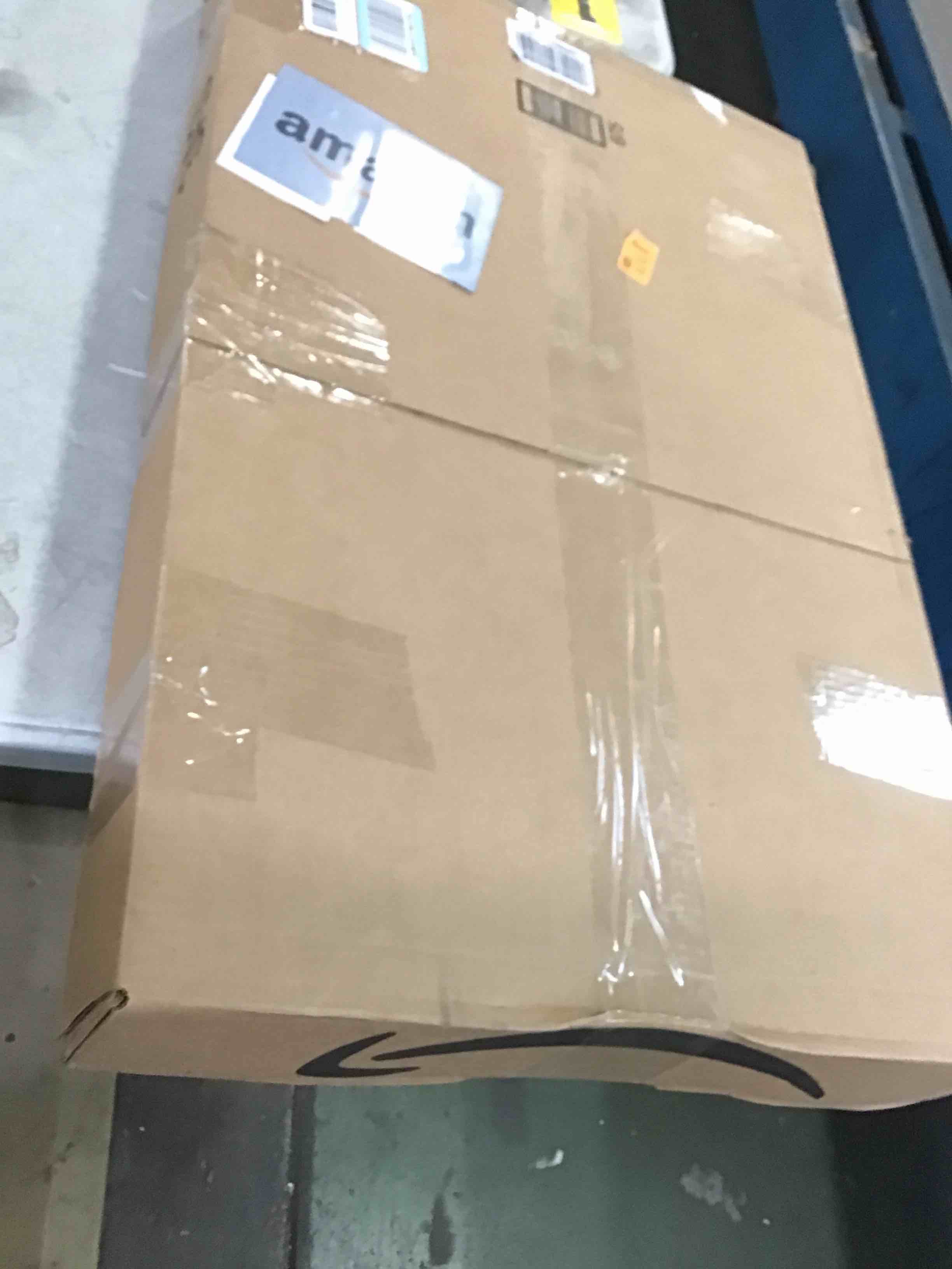 https://s3.amazonaws.com/lotting-images-prod/bidfta/GRA2288746_1739551416454.jpeg