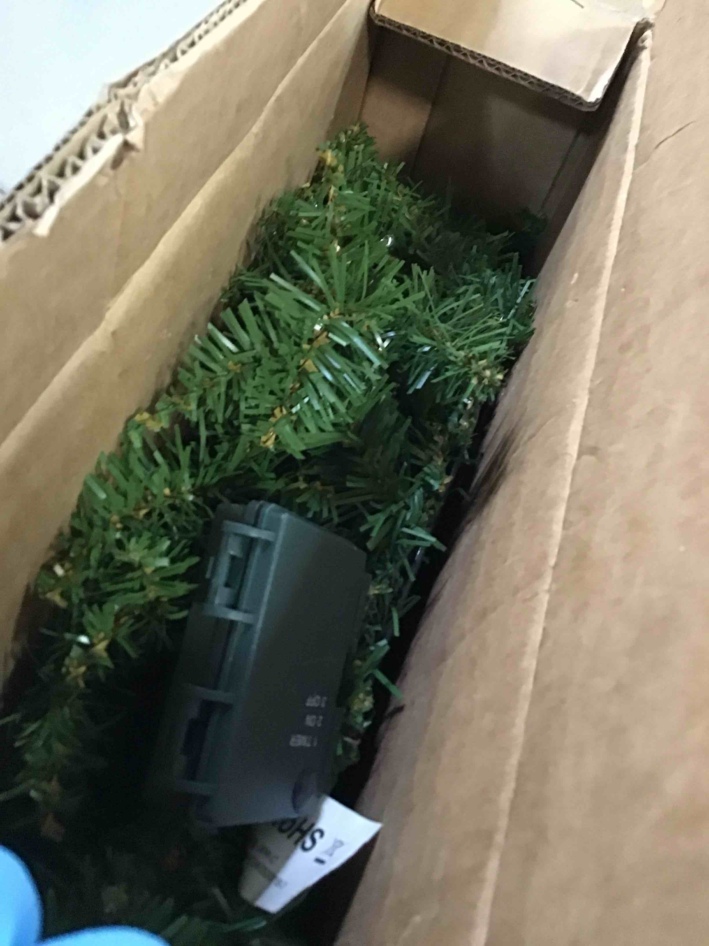 https://s3.amazonaws.com/lotting-images-prod/bidfta/GRA2289288_1739906443545.jpeg