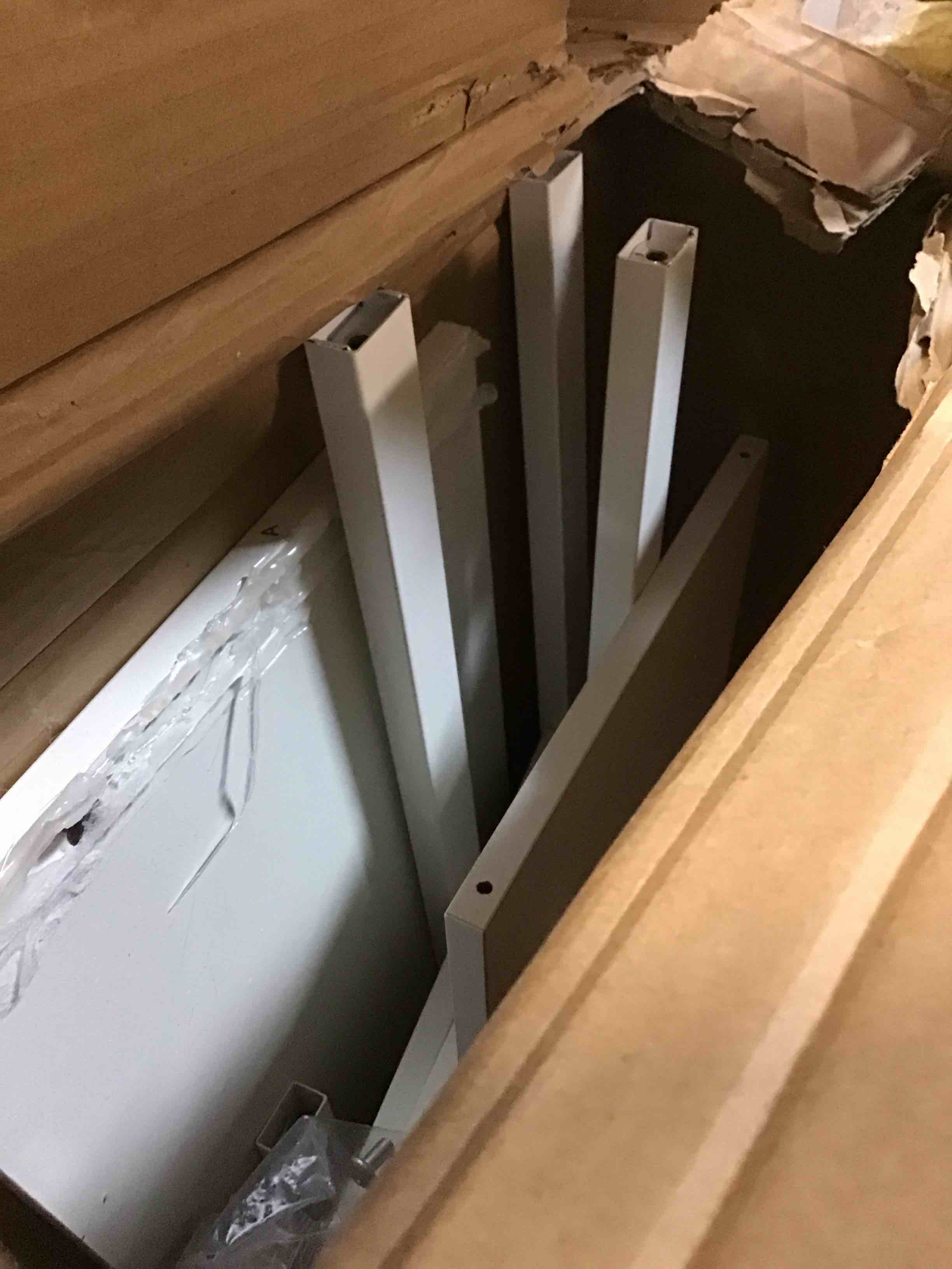 https://s3.amazonaws.com/lotting-images-prod/bidfta/GRA2289775_1740084488266.jpeg
