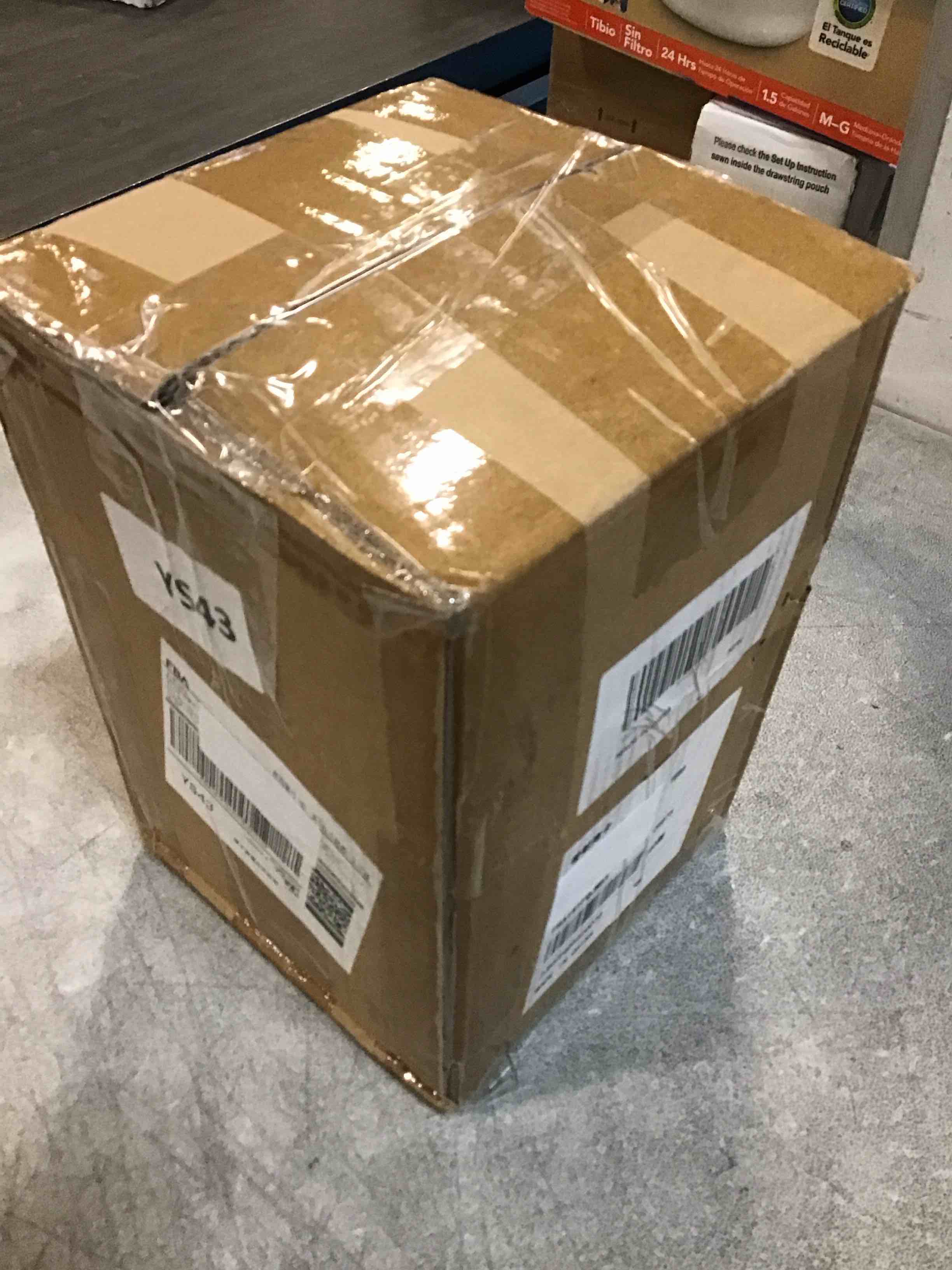 https://s3.amazonaws.com/lotting-images-prod/bidfta/GRA2289791_1740143441724.jpeg
