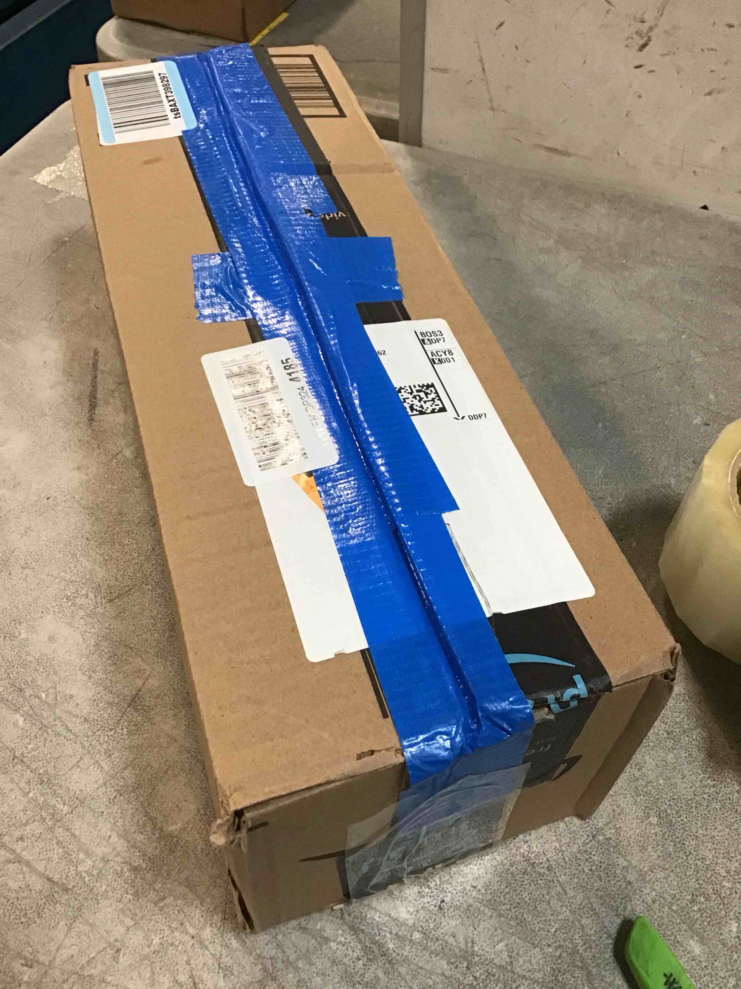 https://s3.amazonaws.com/lotting-images-prod/bidfta/GRA2289795_1740143726417.jpeg