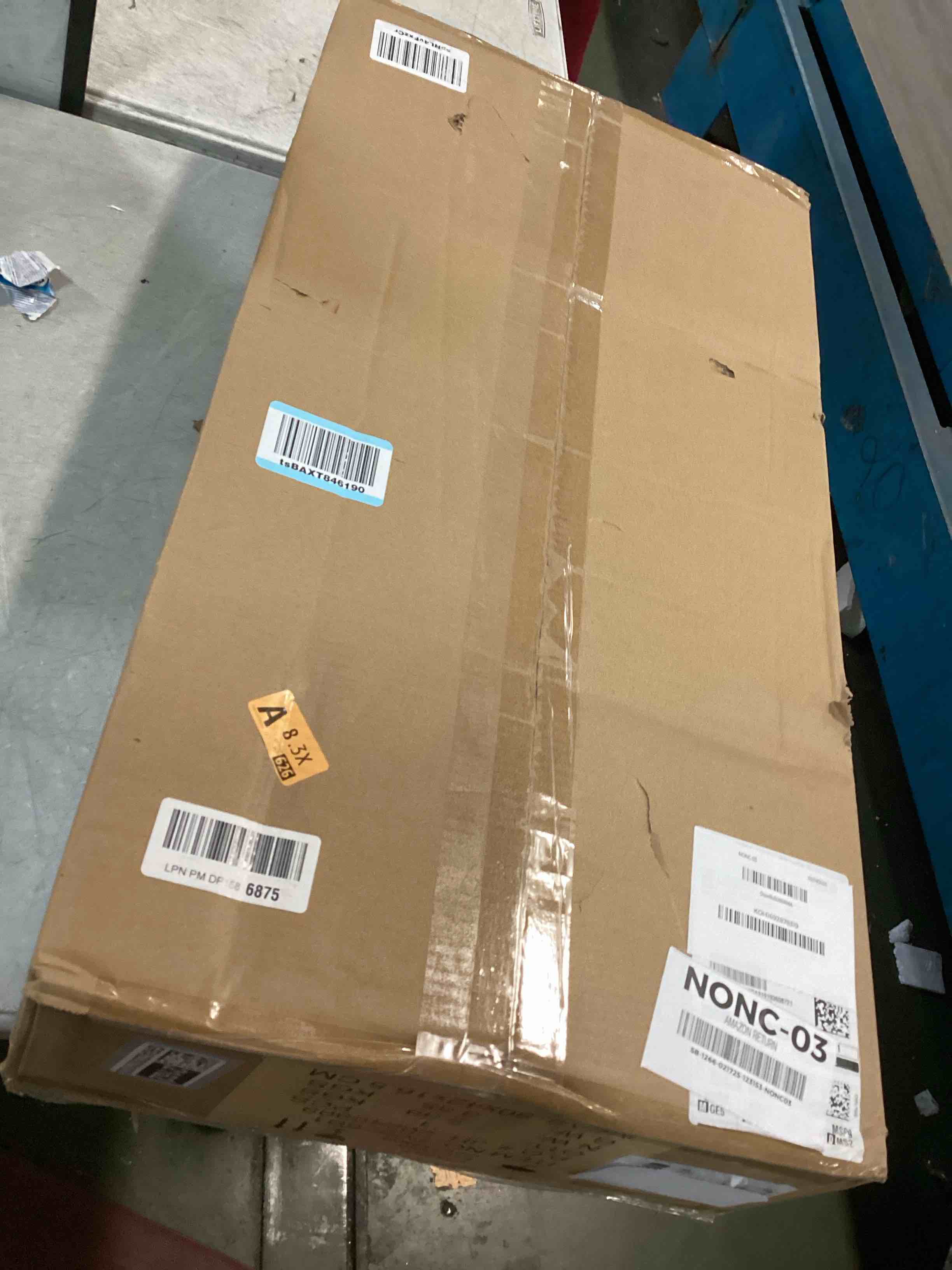 https://s3.amazonaws.com/lotting-images-prod/bidfta/GRA2292162_1742833000940.jpeg