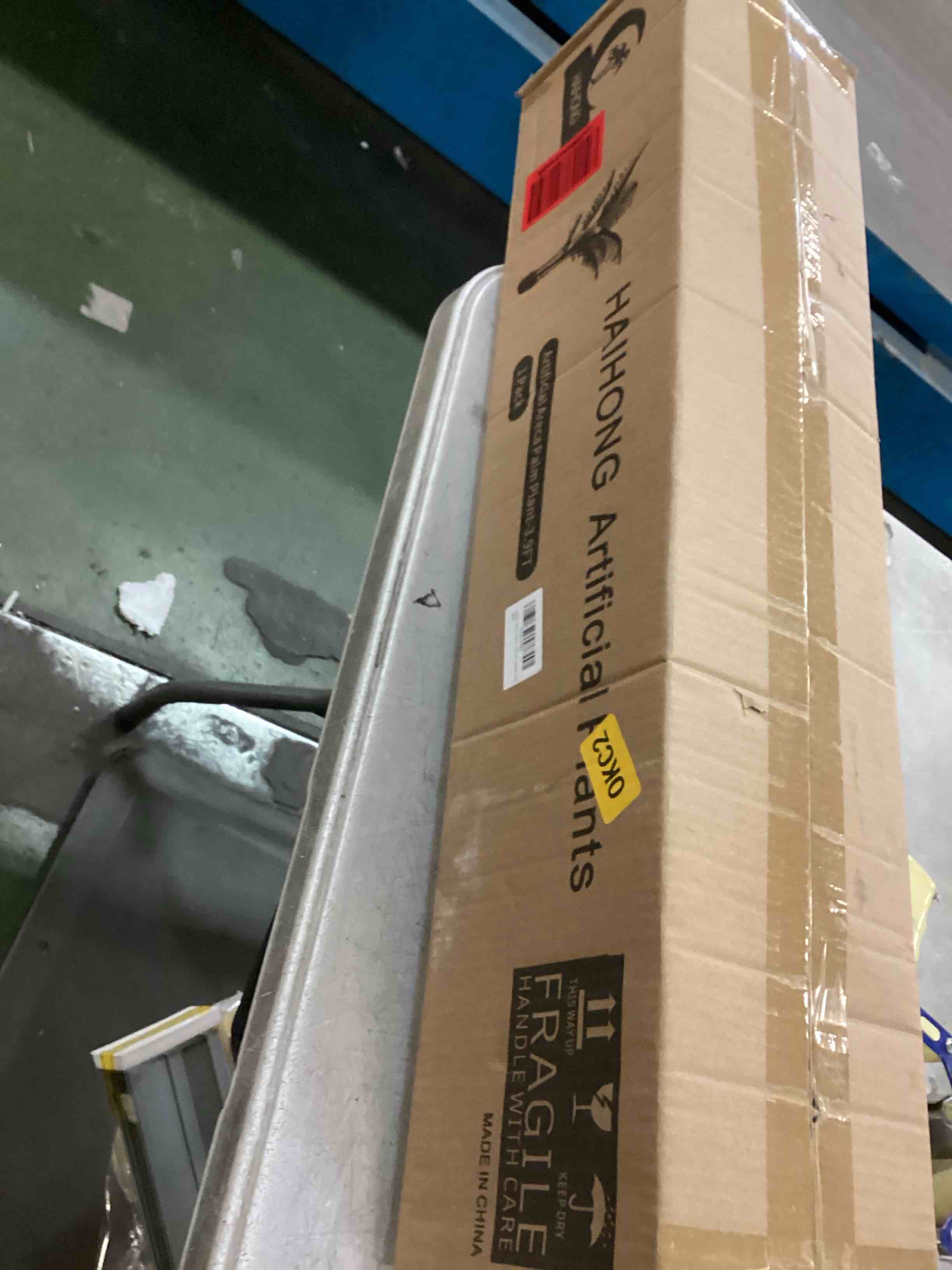 https://s3.amazonaws.com/lotting-images-prod/bidfta/GRA2293357_1739566417901.jpeg