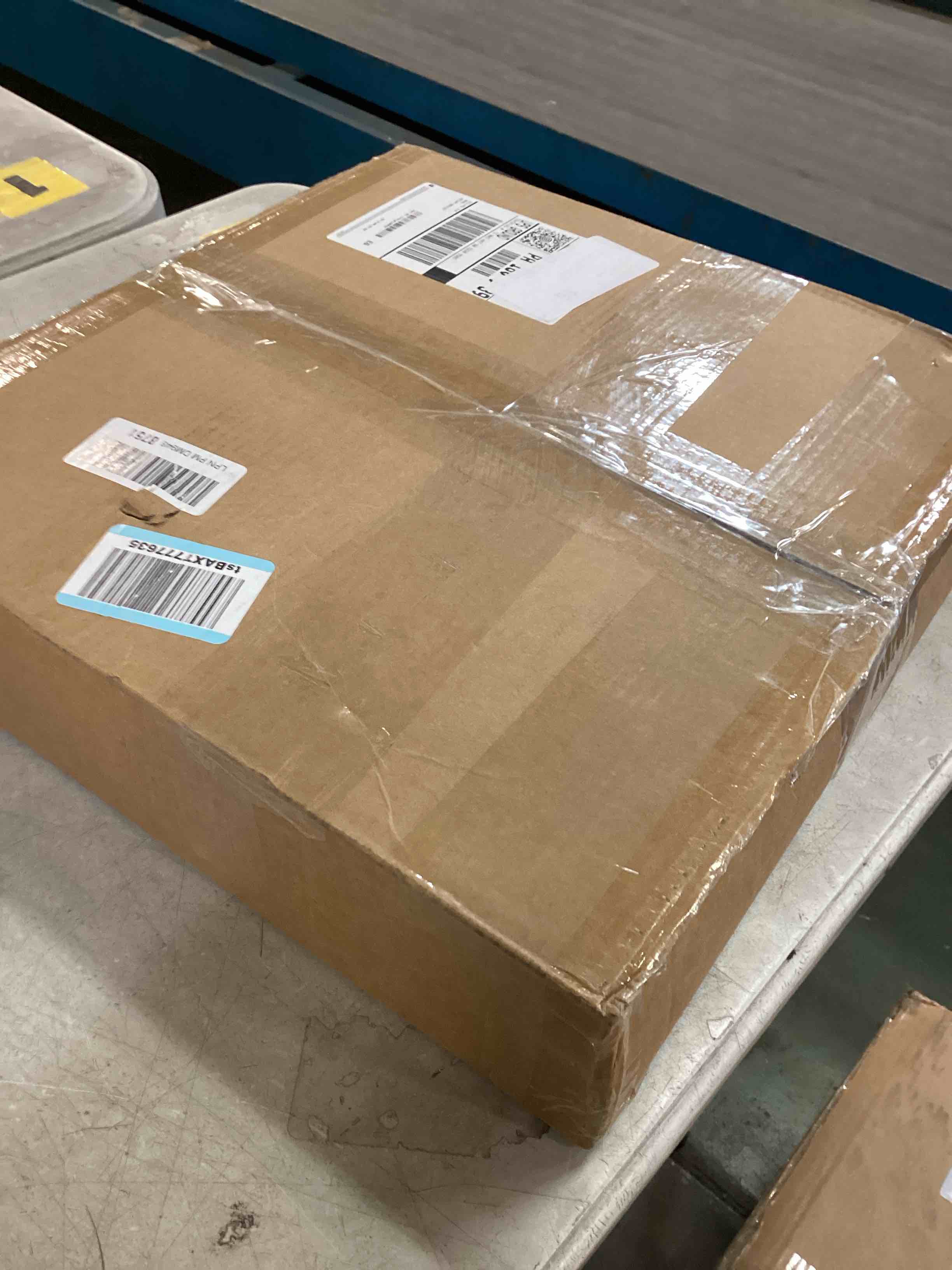 https://s3.amazonaws.com/lotting-images-prod/bidfta/GRA2293419_1739802039359.jpeg